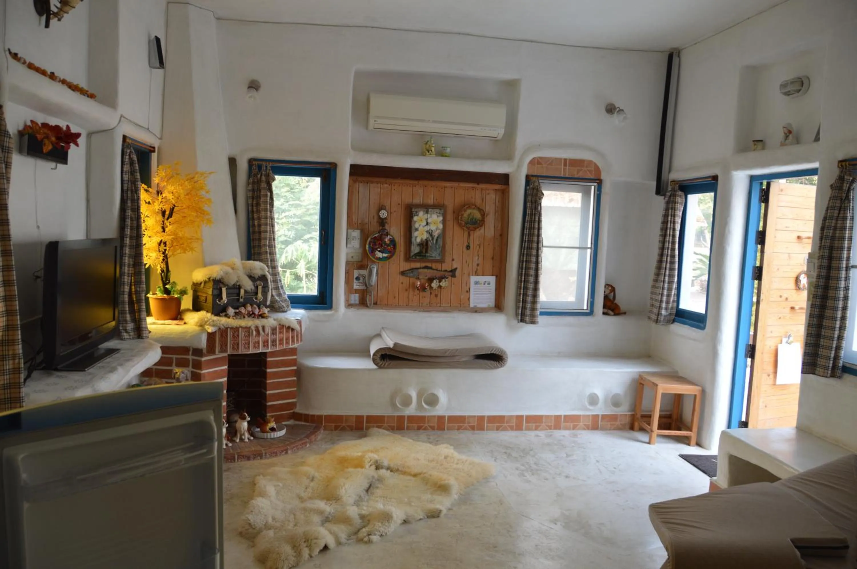 Bed in Scenic Riverside Resort