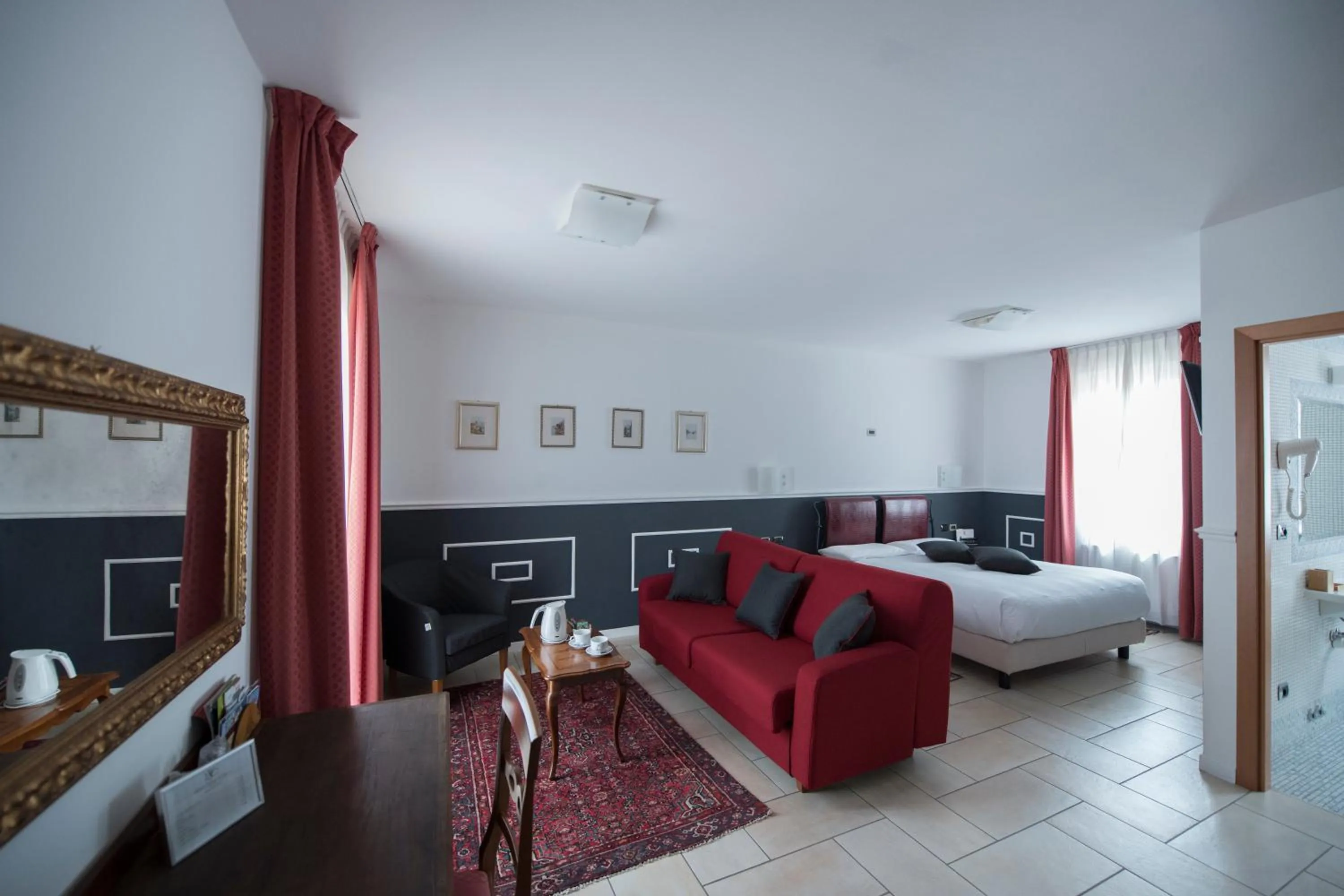 Day, Bed in Hotel Villa Colico