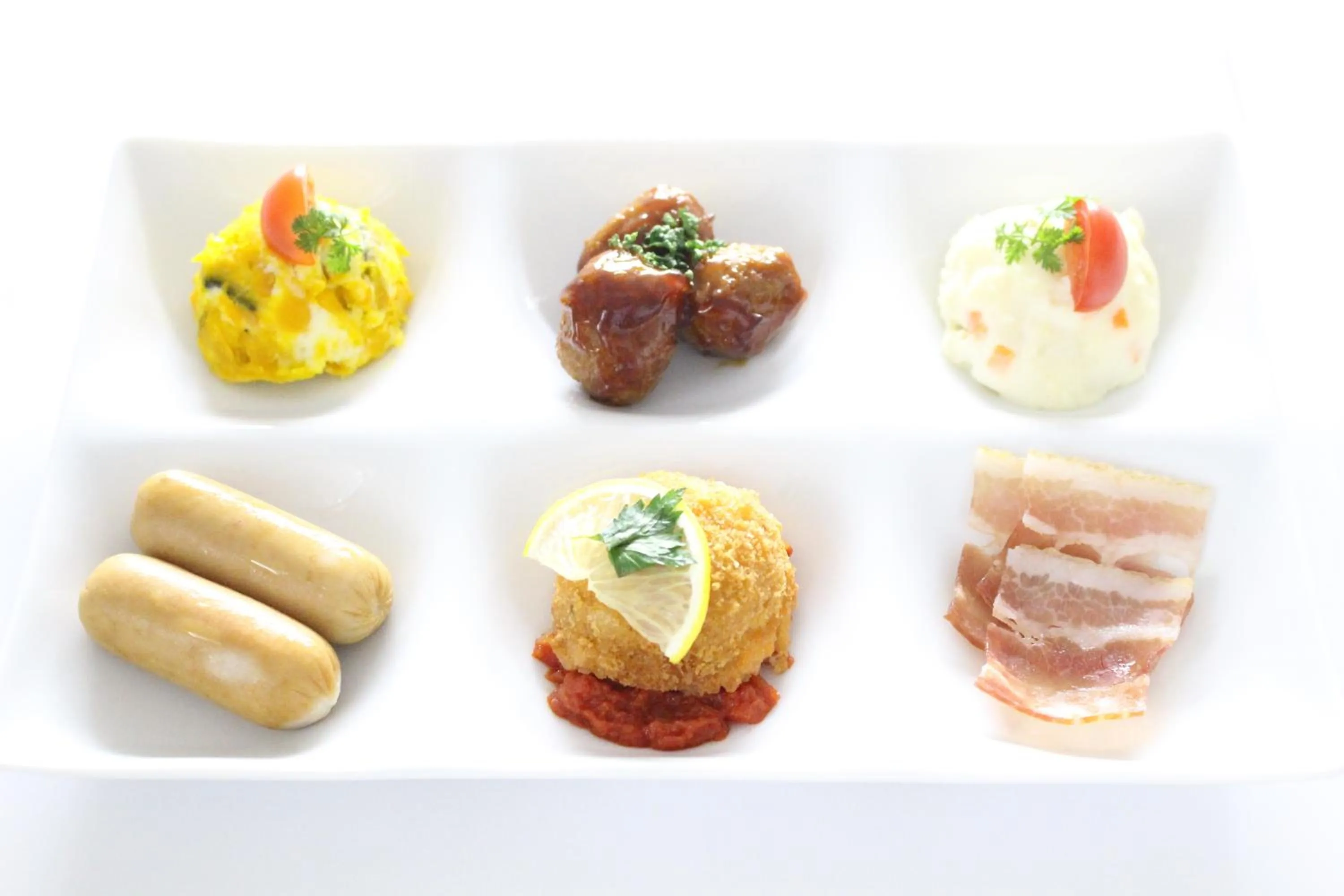 Food and drinks in KOKO HOTEL Tsukiji Ginza