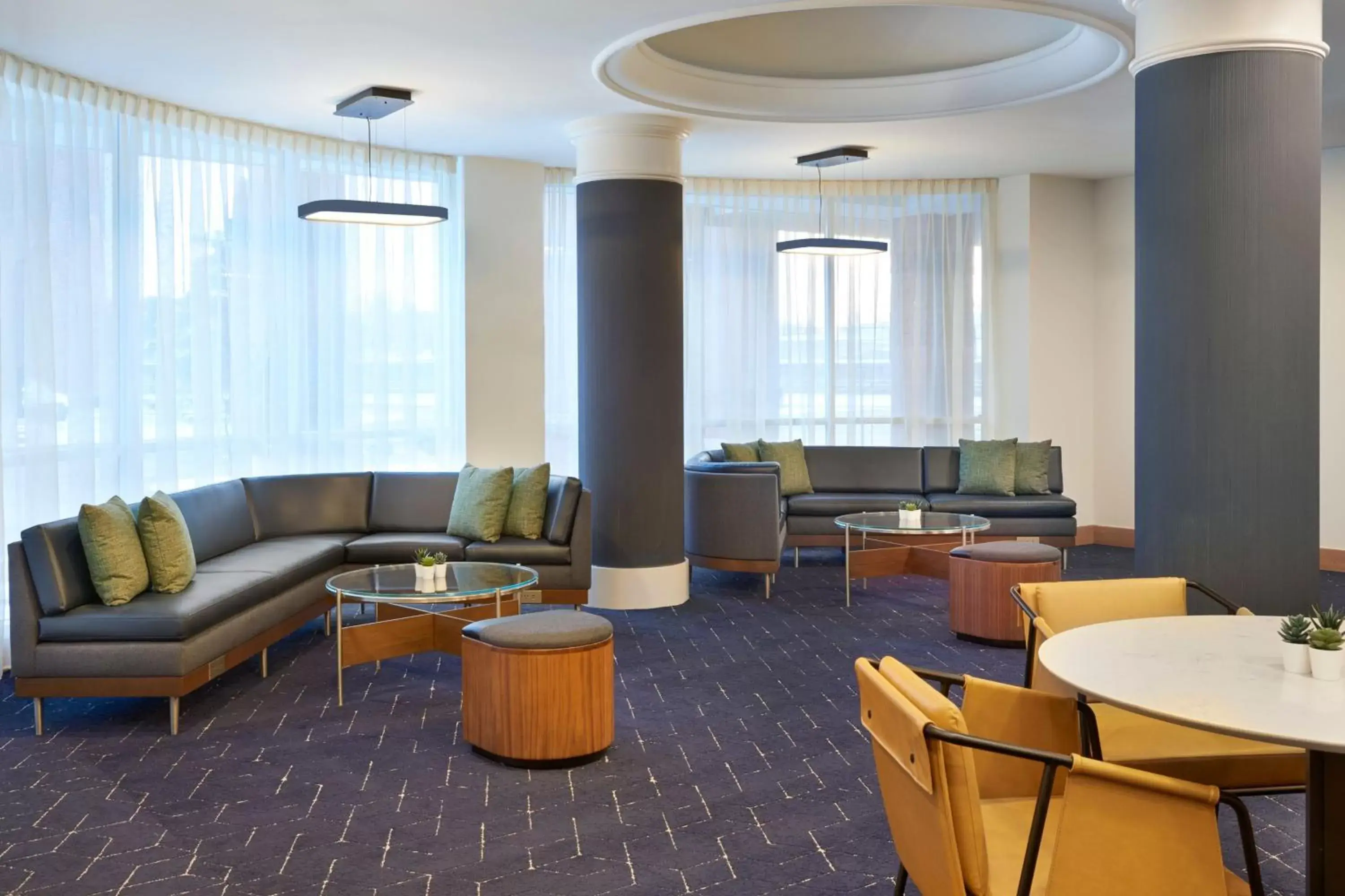 Lounge or bar, Seating Area in Courtyard by Marriott Toronto Markham