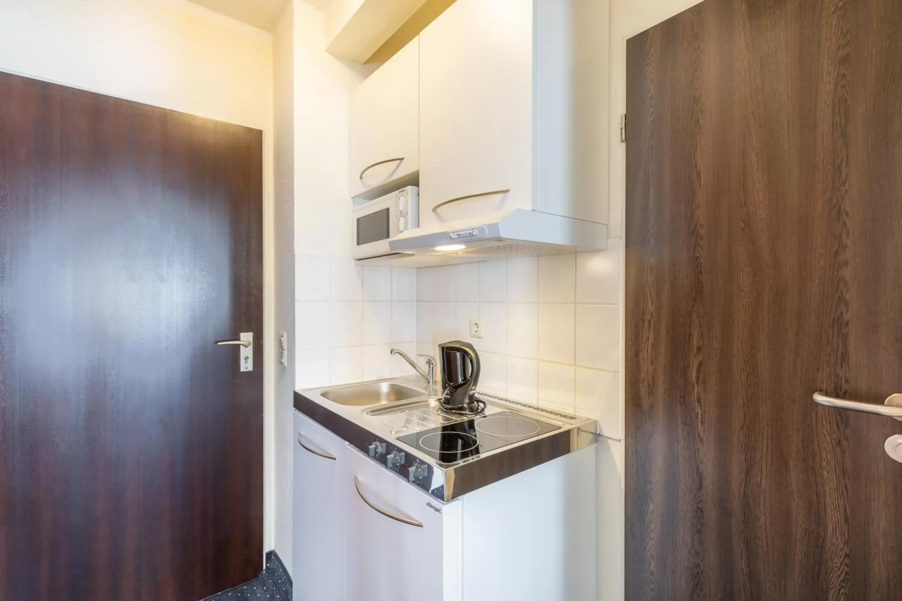 Kitchen or kitchenette, Kitchen/Kitchenette in acora Bochum Living the City