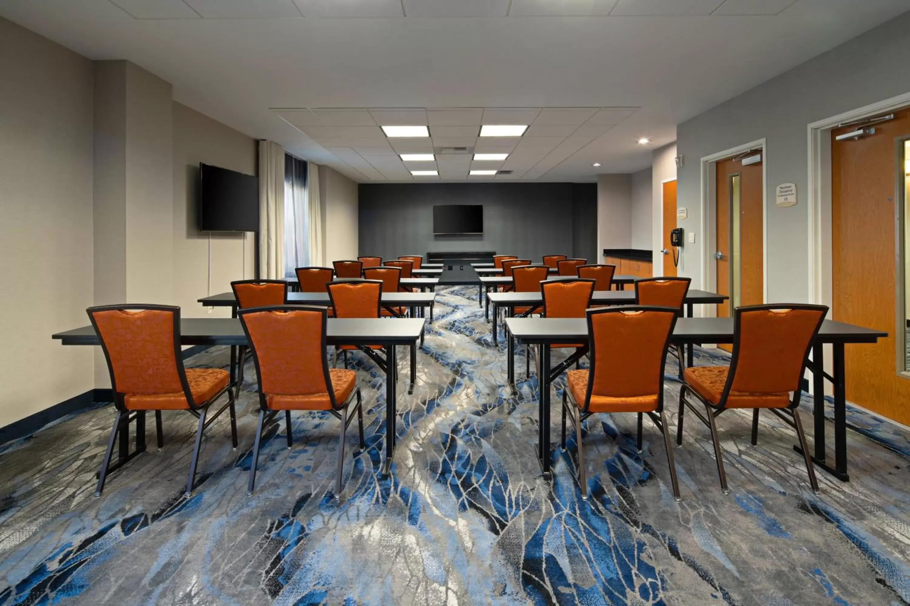 Meeting/conference room in Fairfield Inn & Suites Seattle Bremerton