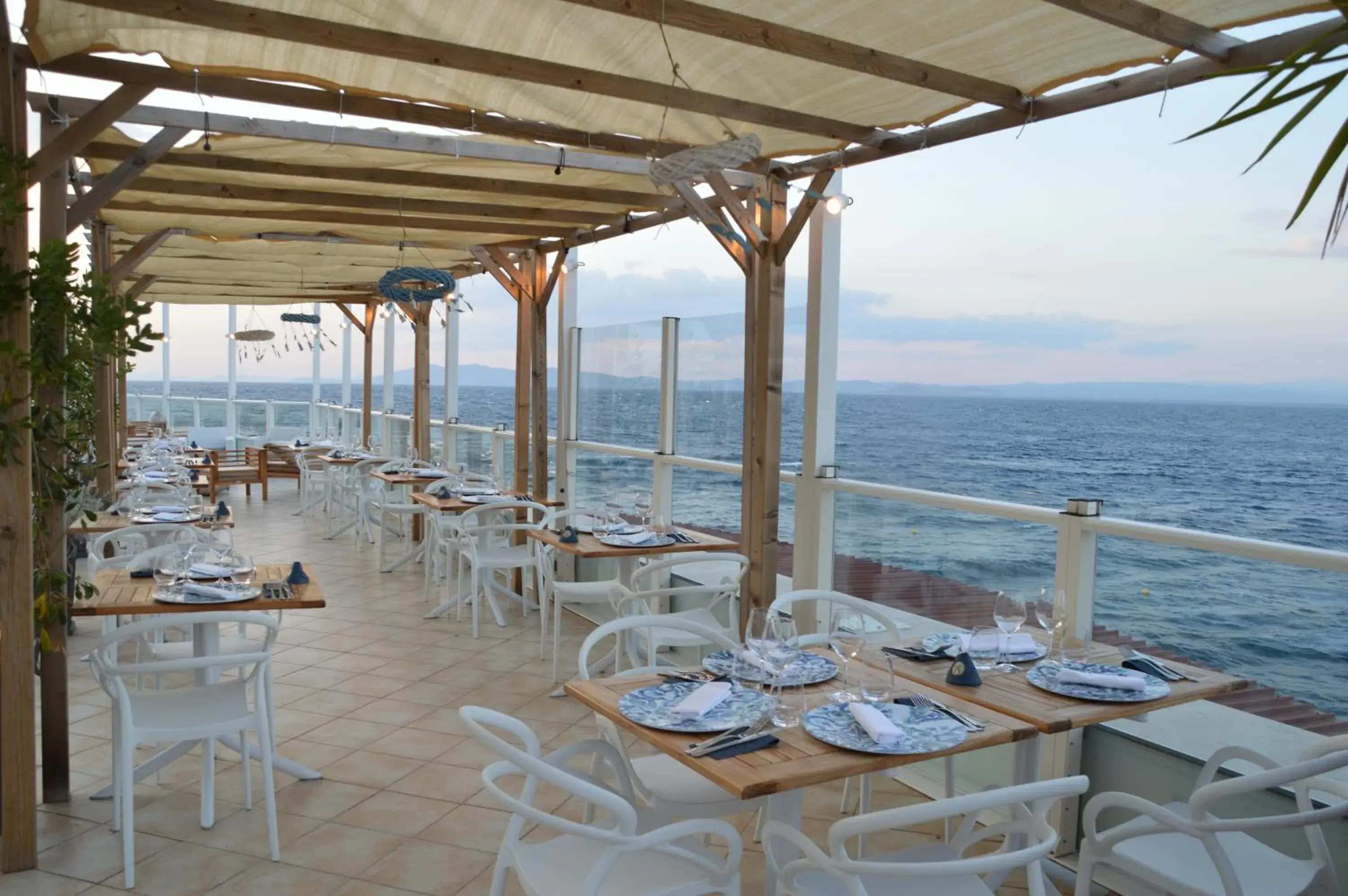 Restaurant/Places to Eat in Hotel La Caletta