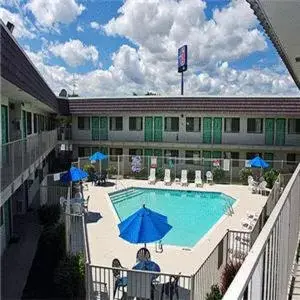 Summer, Pool View in Motel 6-Reno, NV - Livestock Events Center
