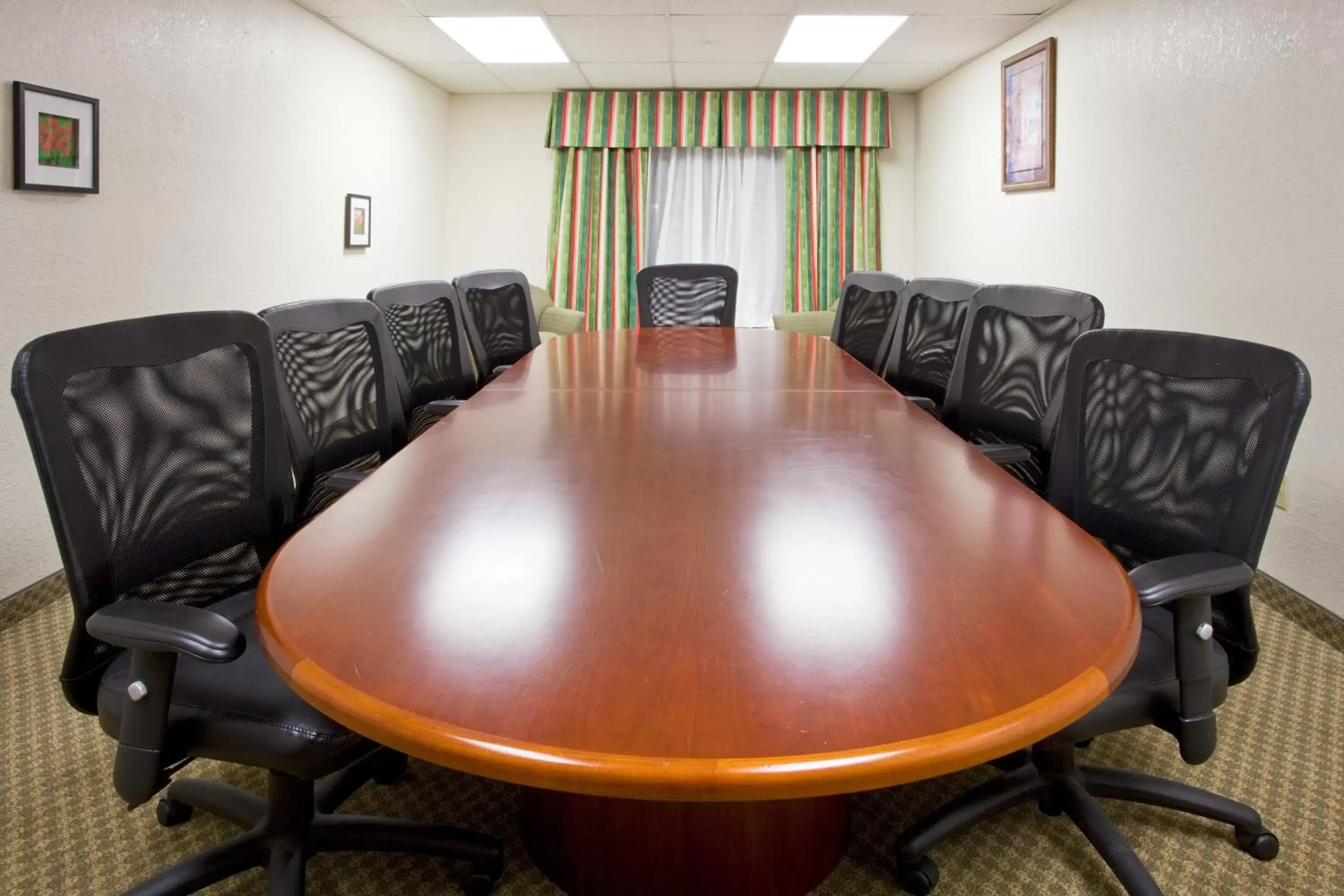 Meeting/conference room in Holiday Inn Express & Suites Florida City-Gateway To Keys, an IHG Hotel