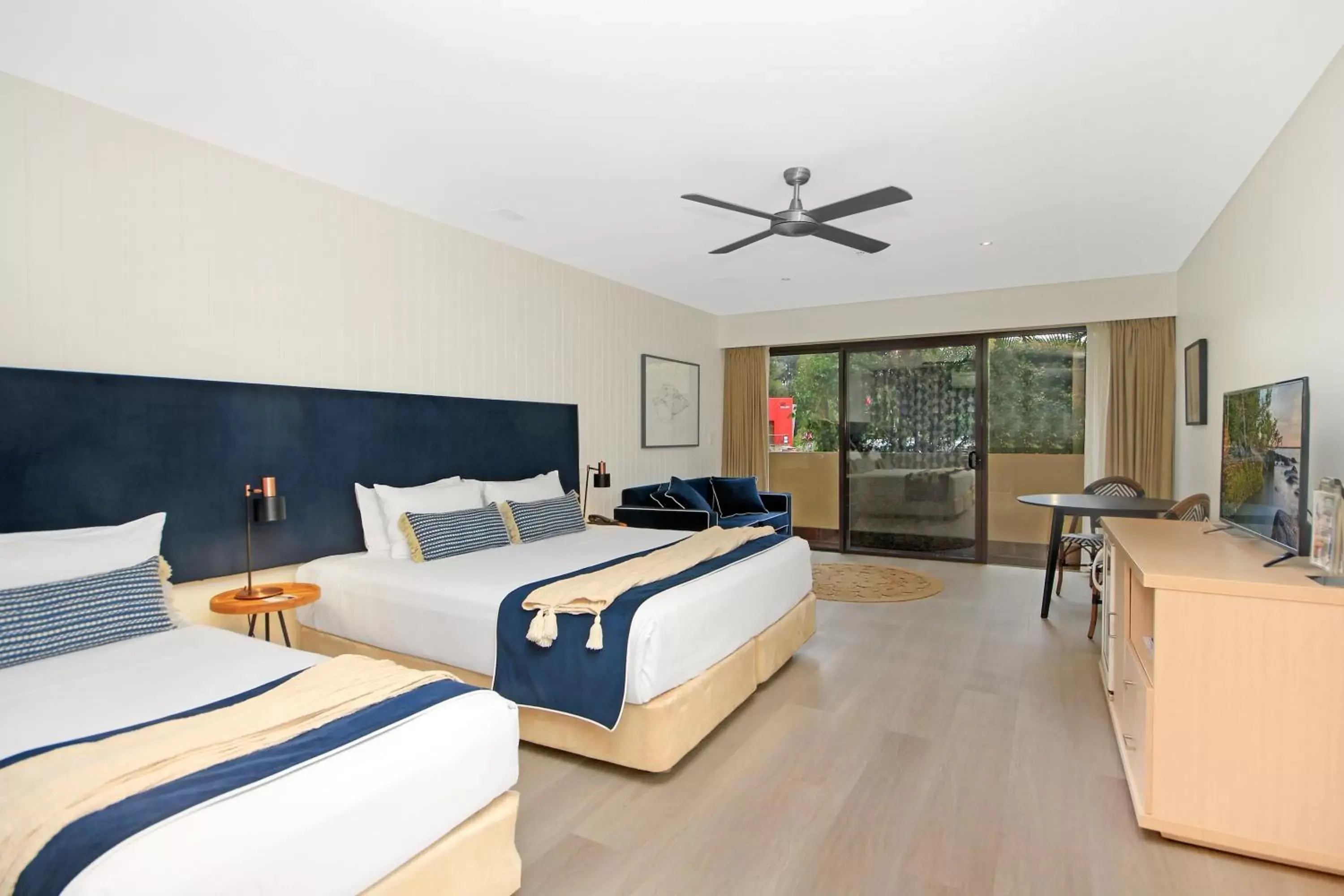 Bedroom in Waves Byron Bay