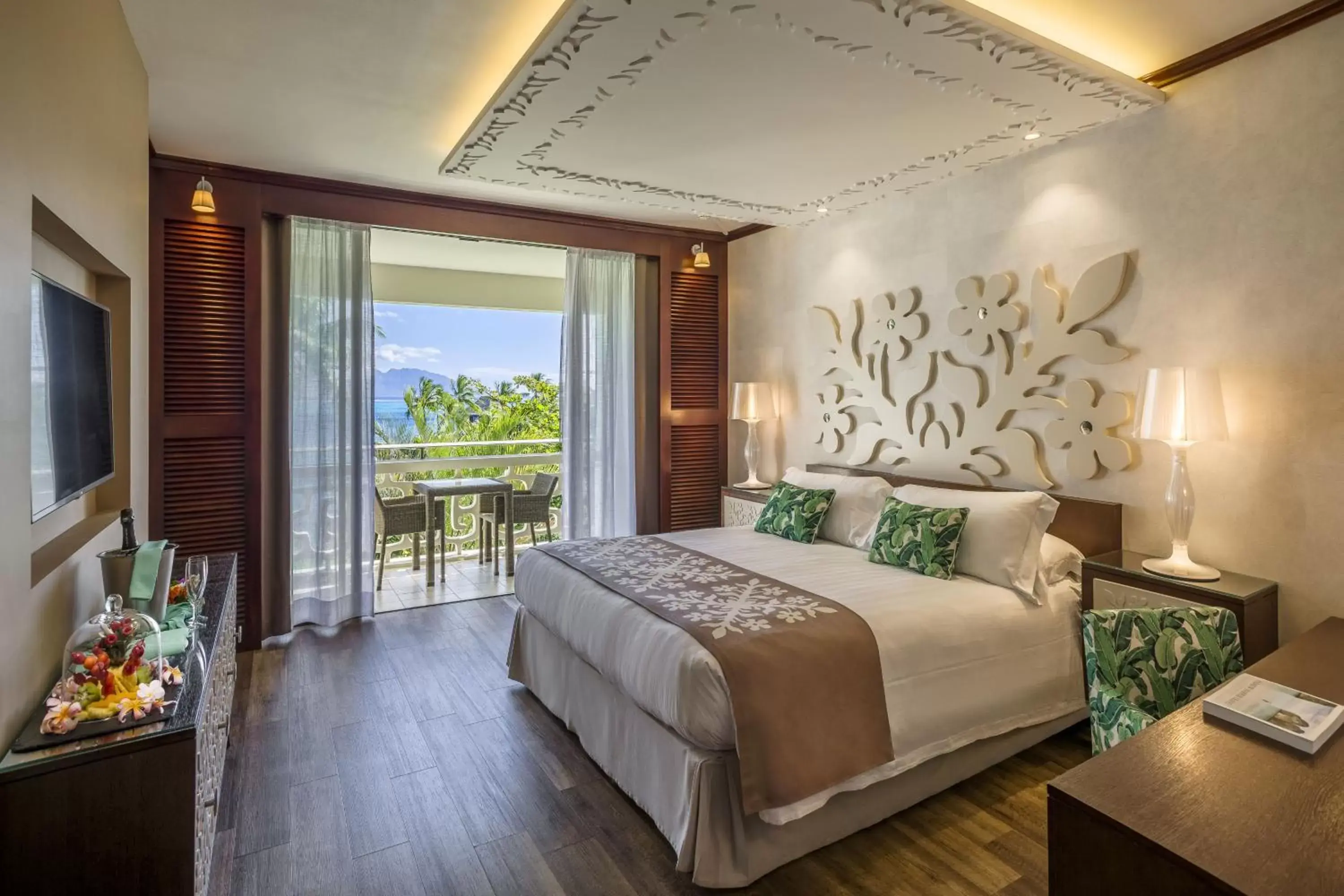 Classic King Room with Ocean & Moorea View - Top Floor in InterContinental Tahiti Resort & Spa by IHG Classic King Room with Ocean & Moorea View - Top Floor in InterContinental Tahiti Resort & Spa by IHG