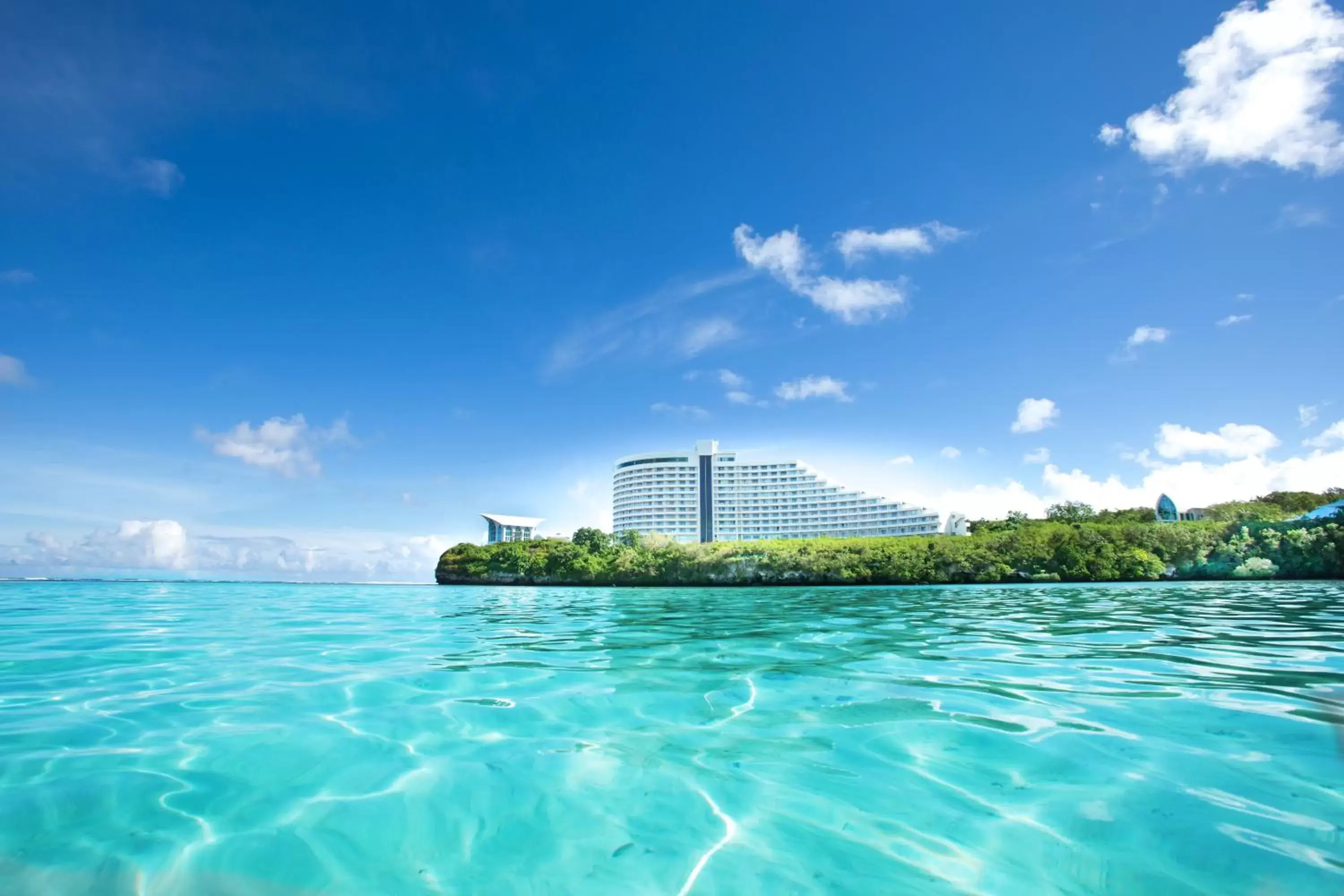 Natural landscape, Swimming Pool in Hotel Nikko Guam