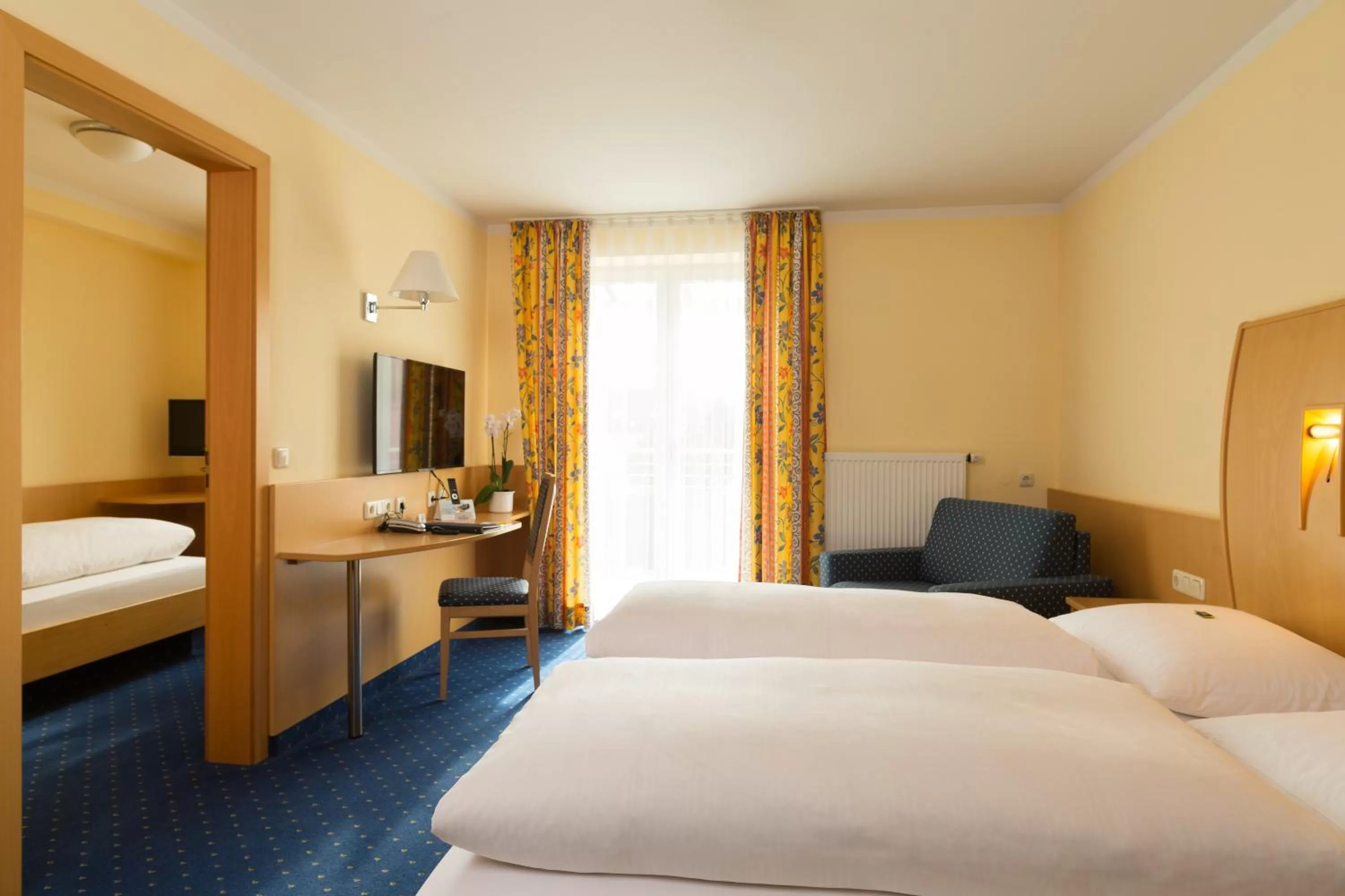 Bed in Landhotel Restaurant Huberhof Allershausen