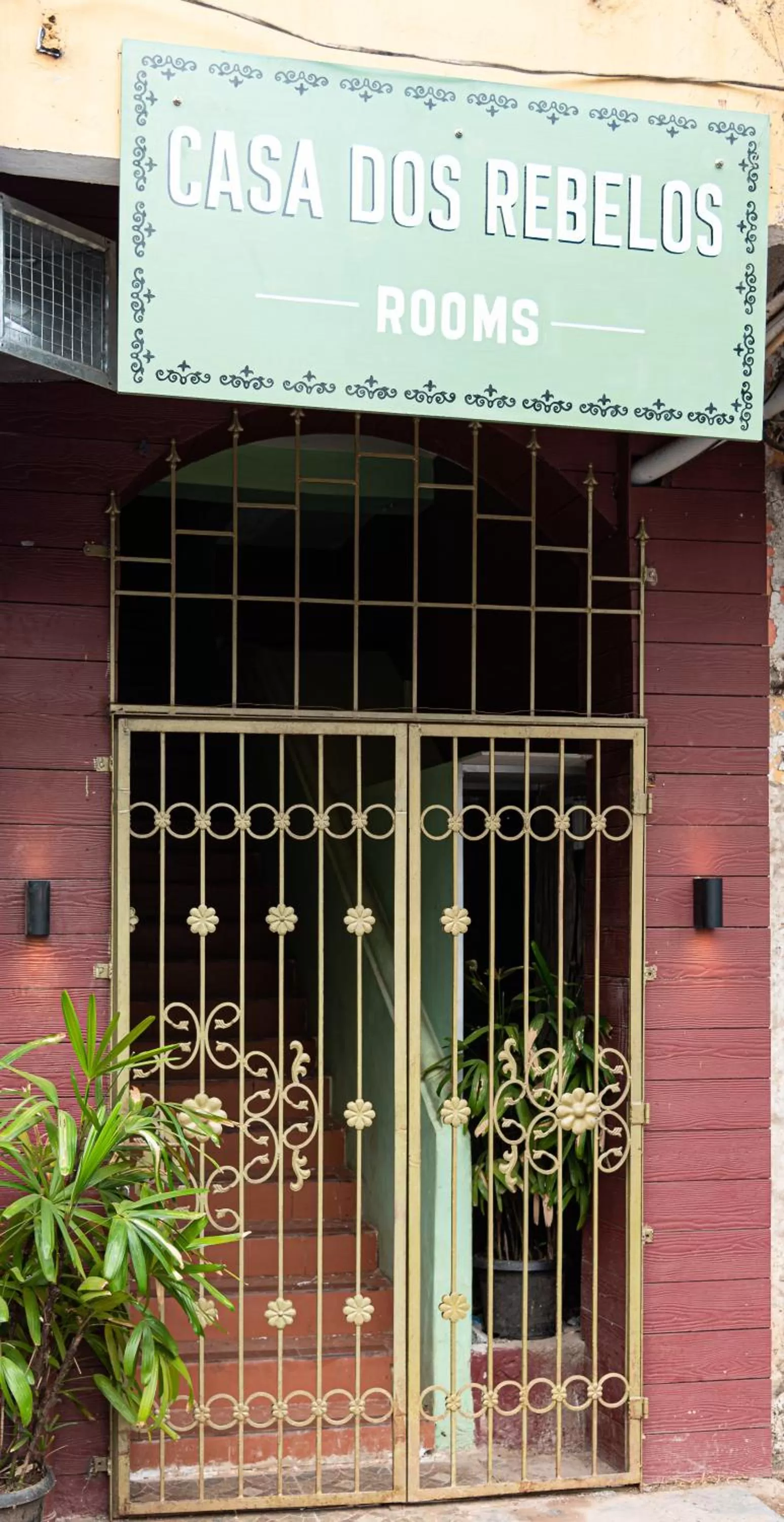 Property building in Casa Dos Rebelos