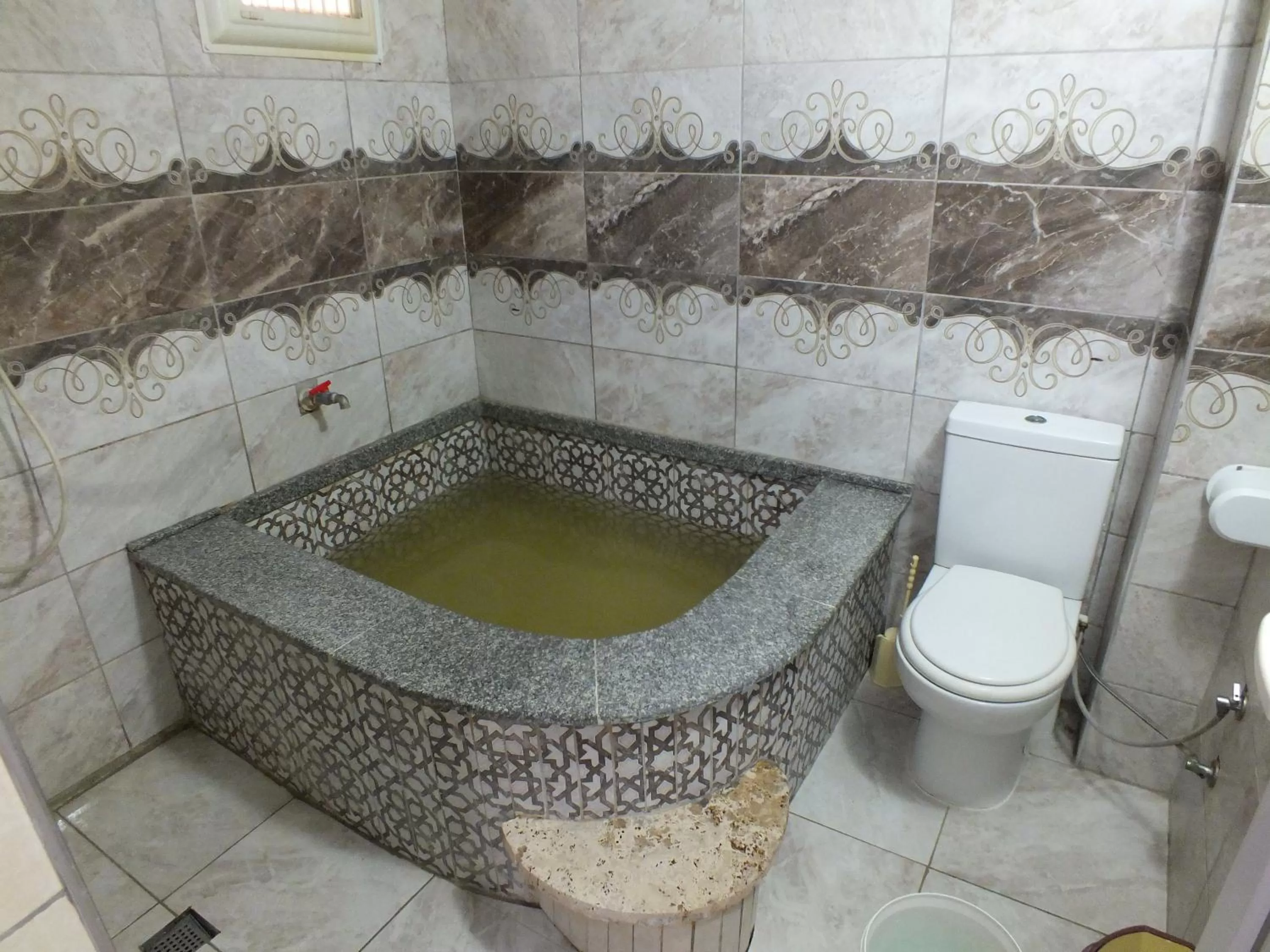 Hot Spring Bath, Bathroom in GÜNEŞ APART OTEL