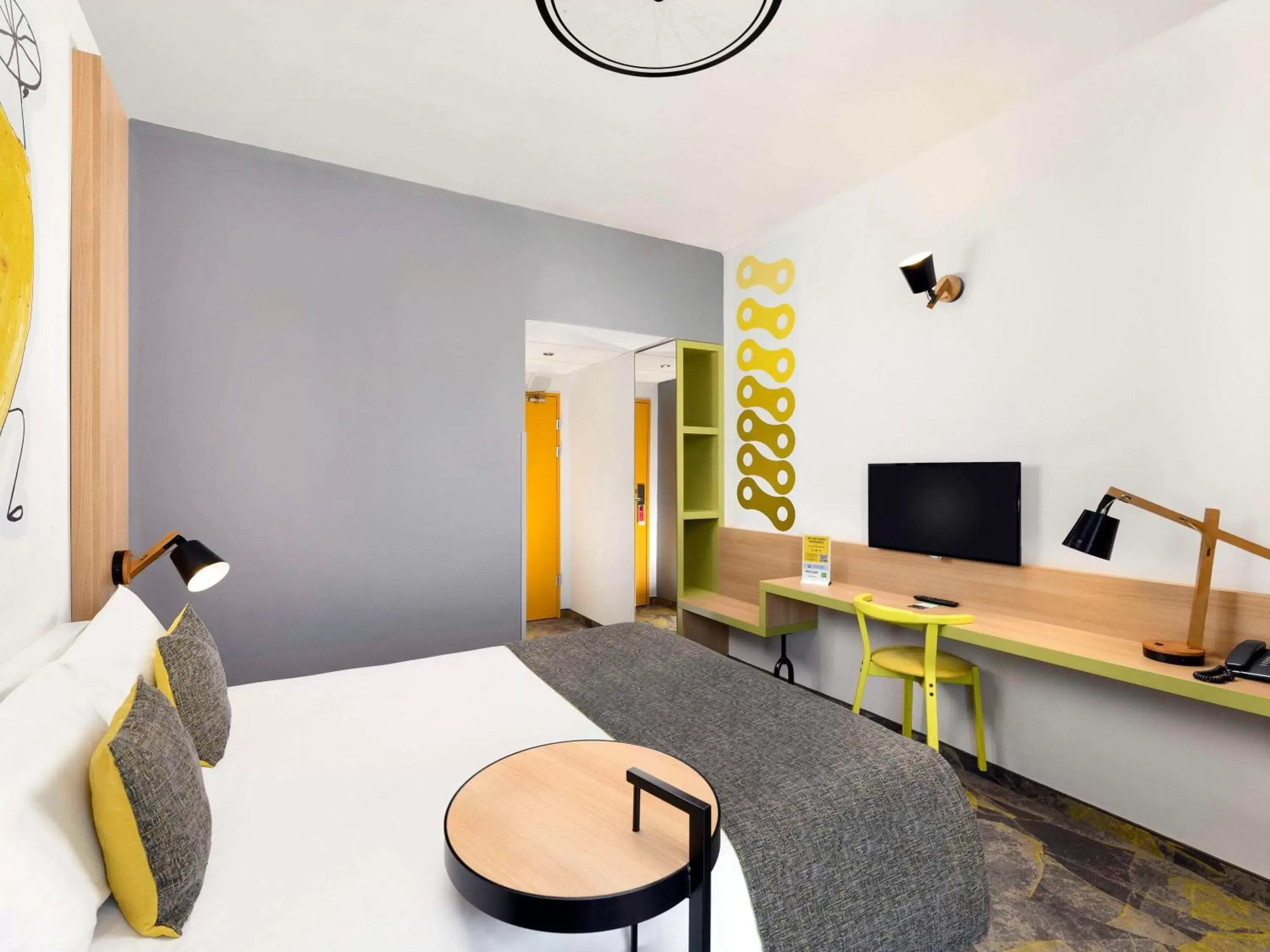 Bedroom, TV/Entertainment Center in Ibis Styles Budapest City