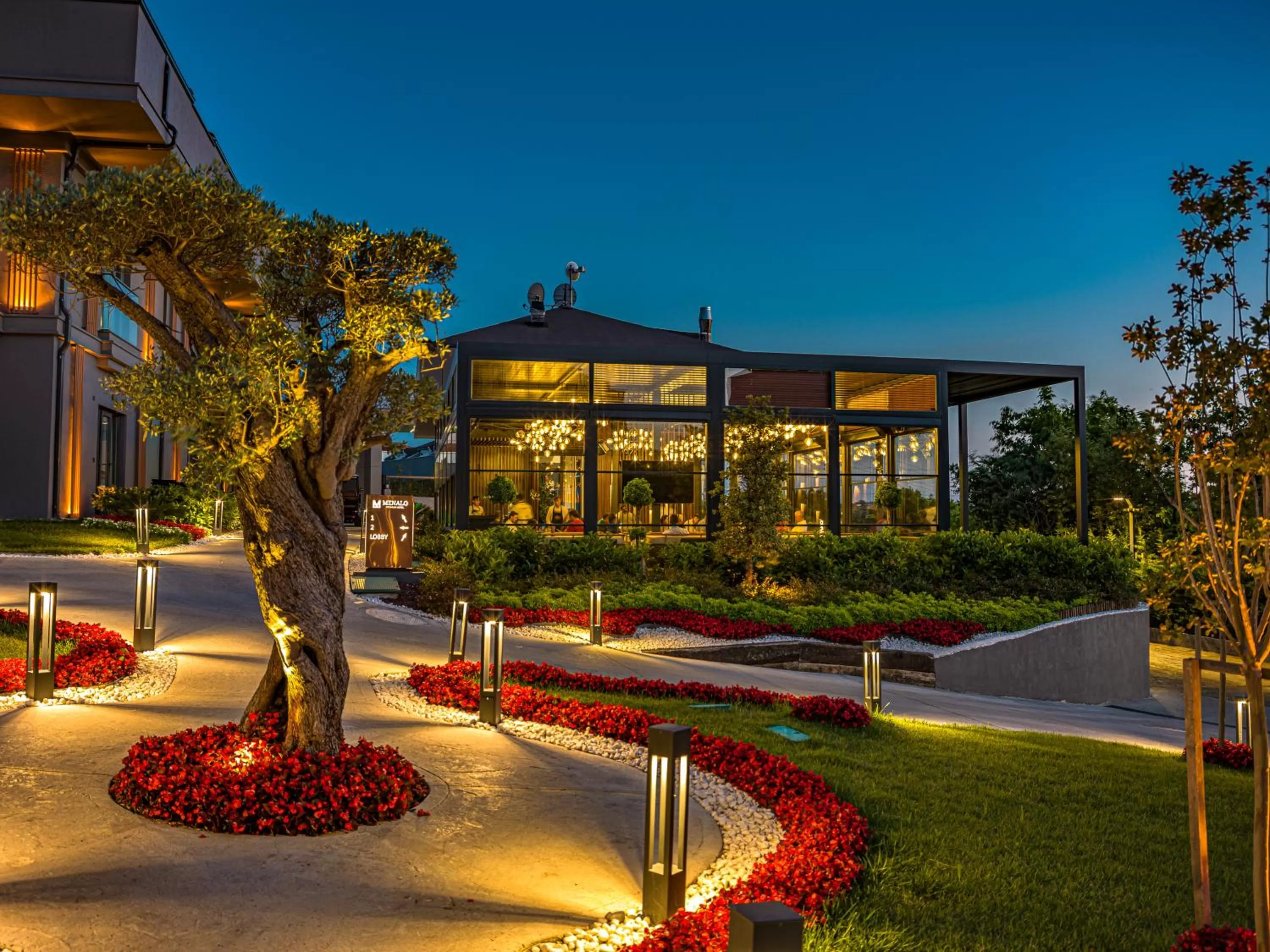 Restaurant/places to eat in MENALO HOTEL PREMIUM ISTANBUL AIRPORT