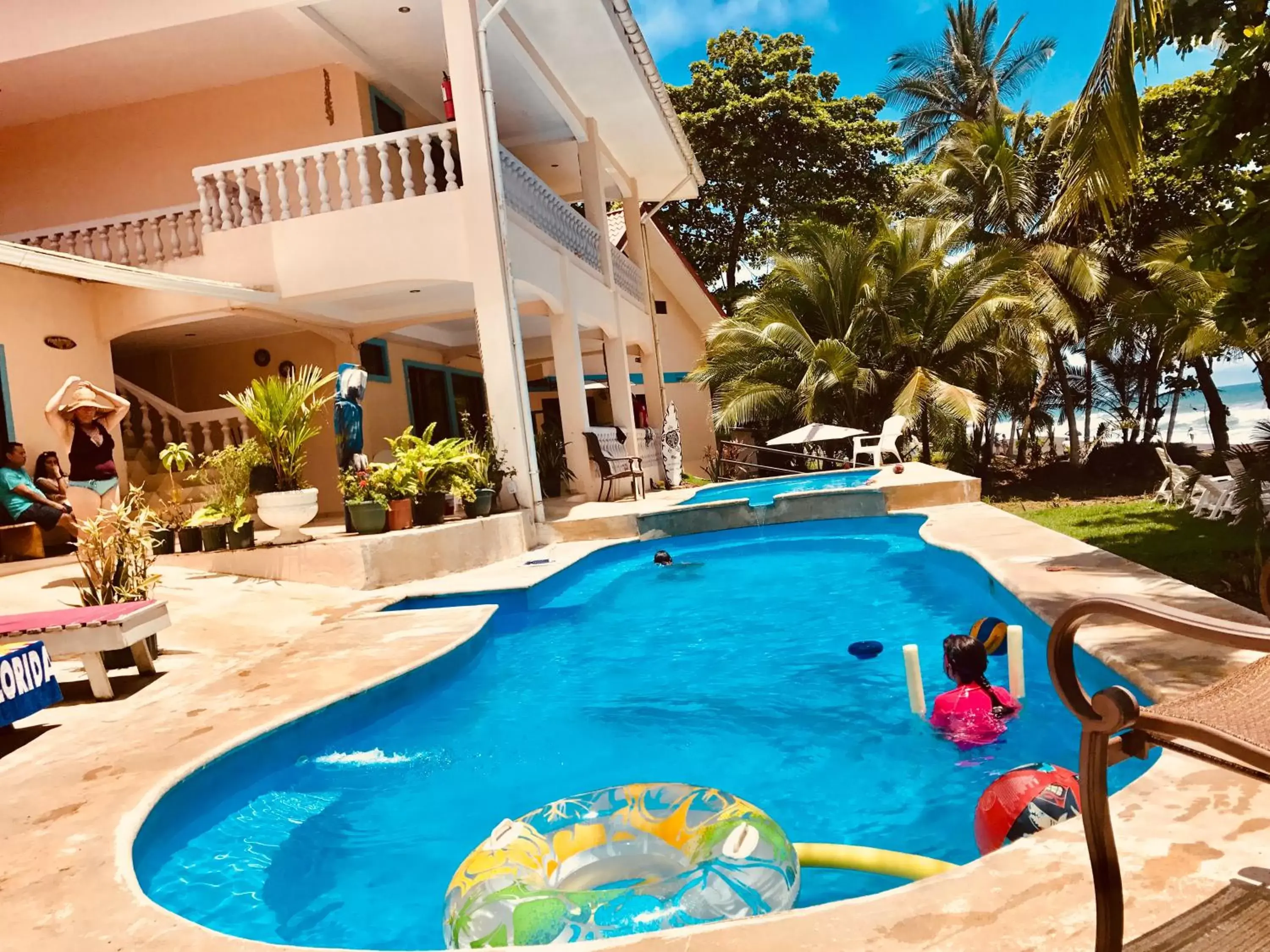 Facade/entrance, Swimming Pool in Hotel Beachfront Vista Hermosa