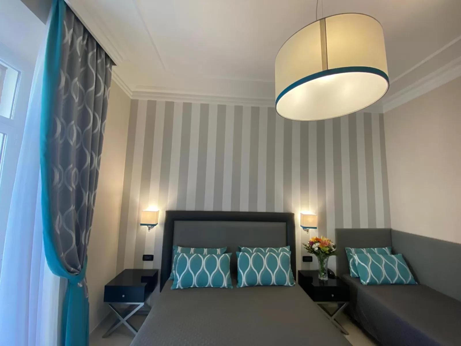 Bed in Hotel Contilia