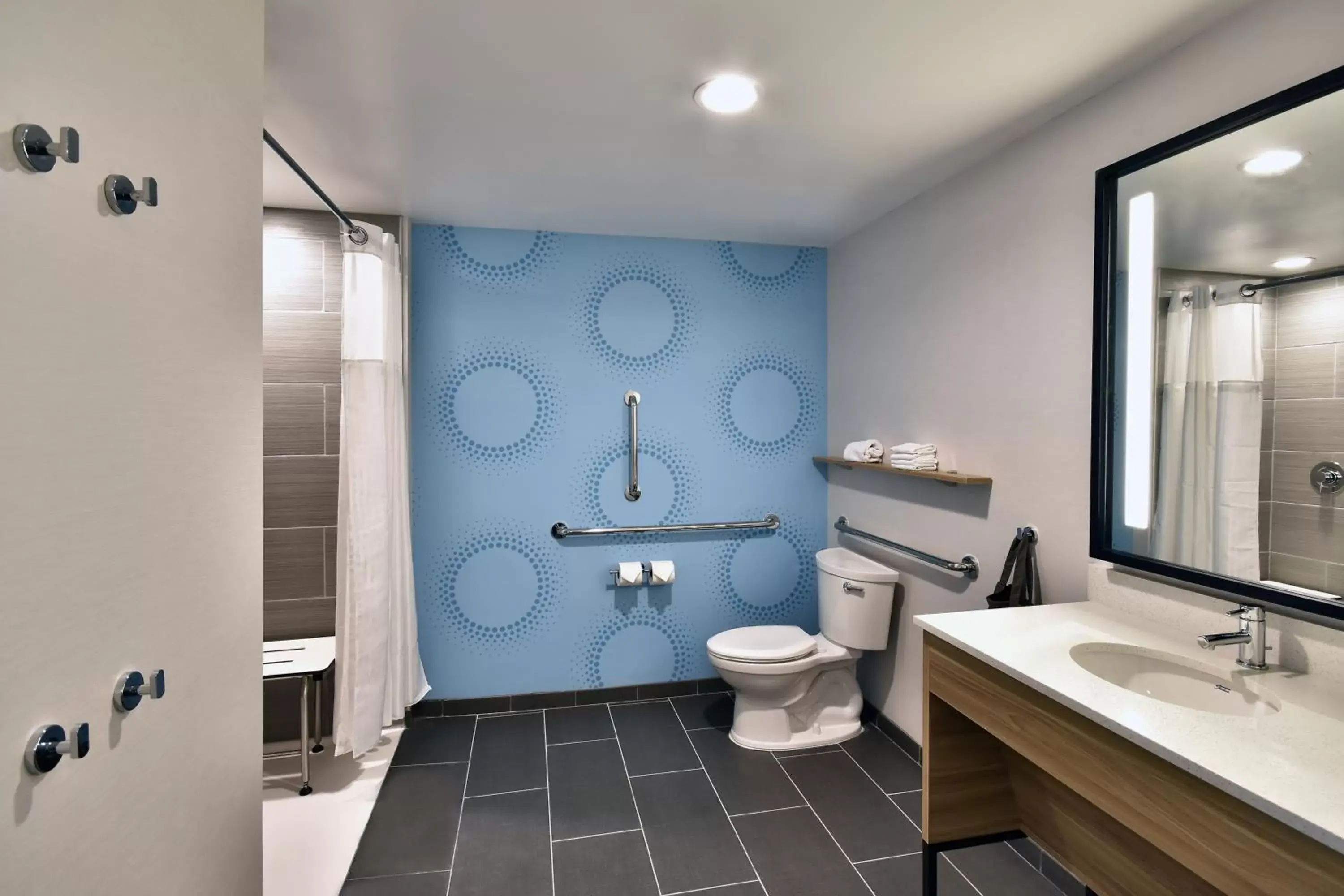 Shower, Bathroom in Tru By Hilton Beckley, Wv