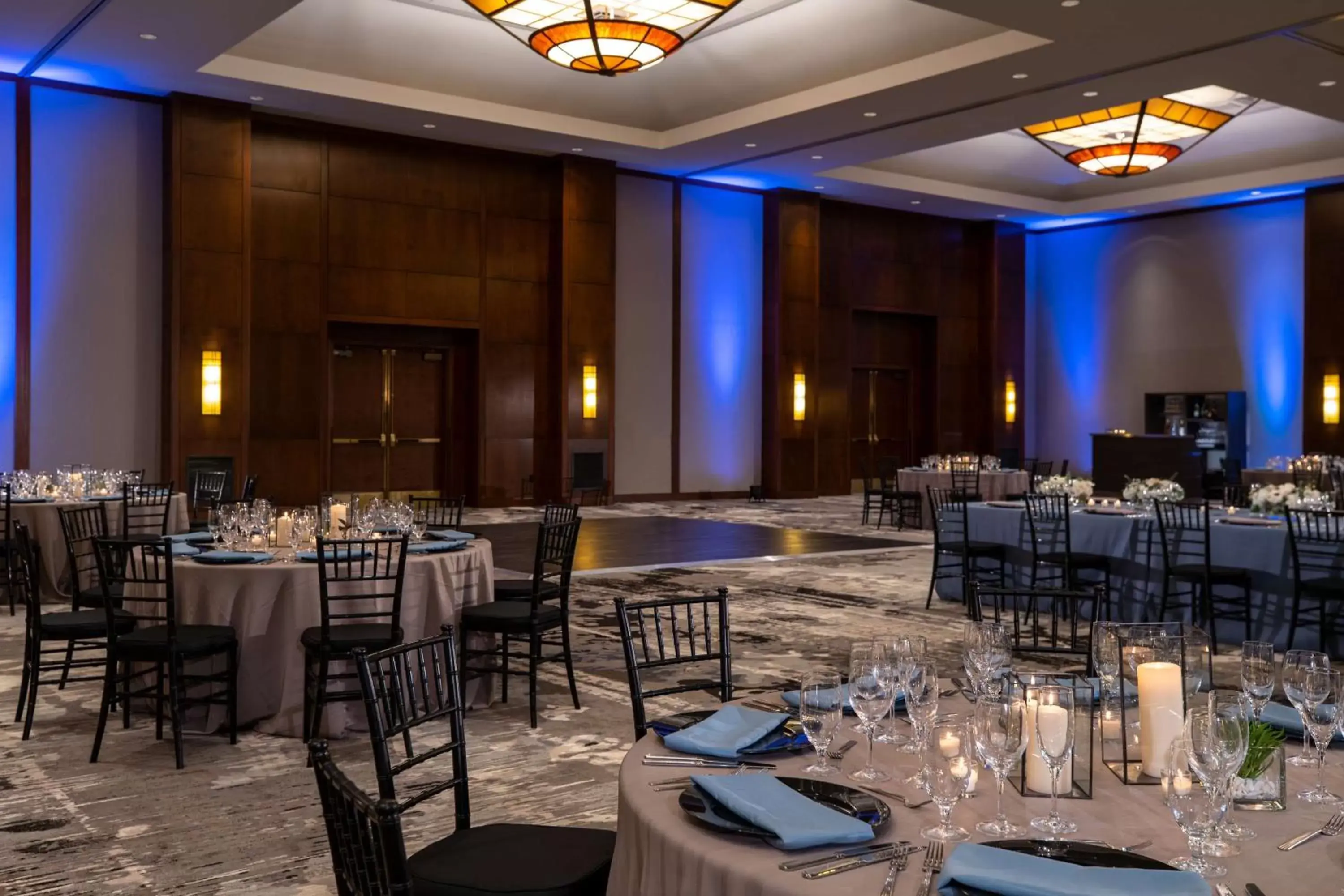 Lobby or reception, Restaurant/Places to Eat in Hyatt Regency Coralville