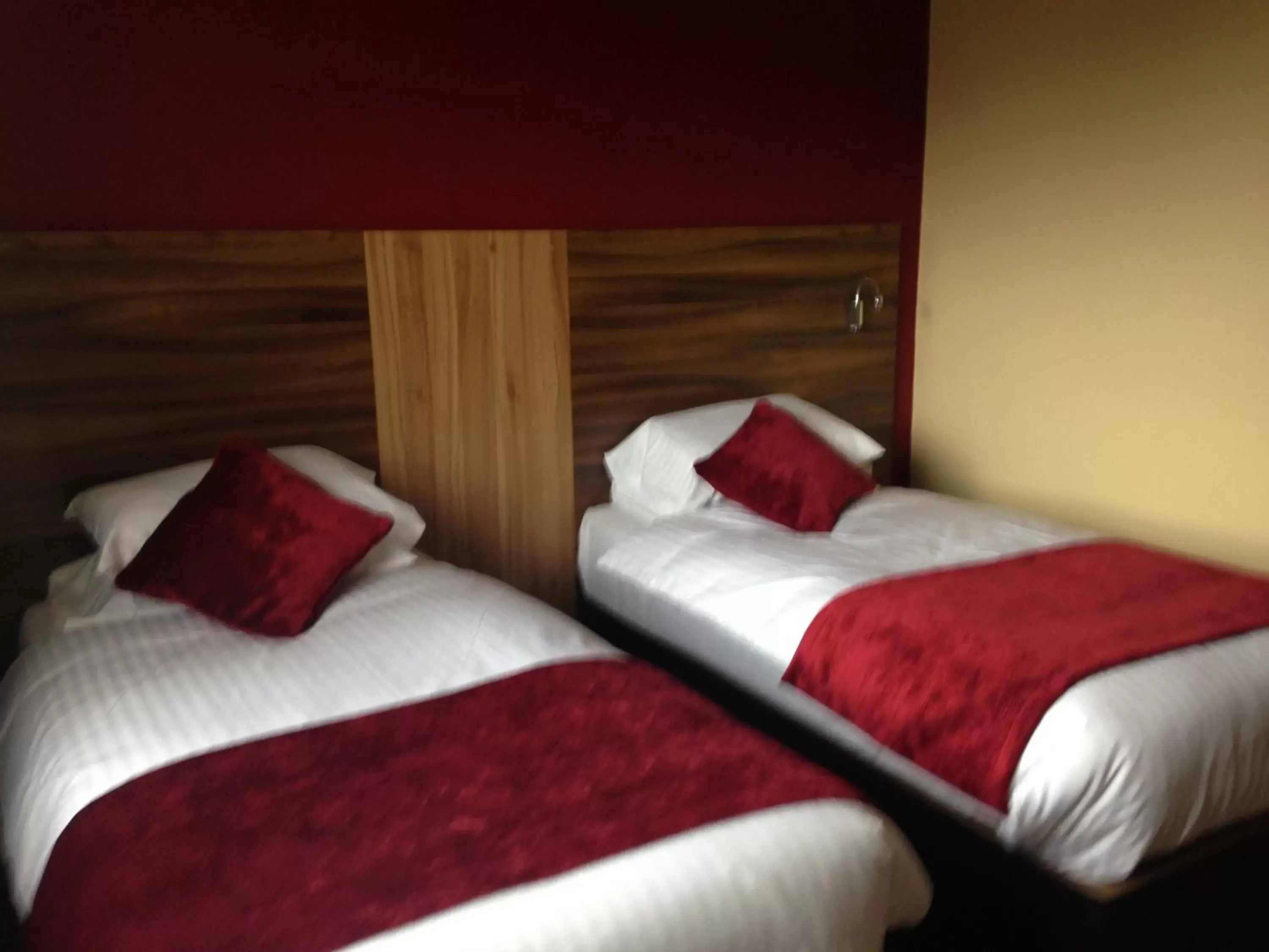 Bed in Mourne Country Hotel