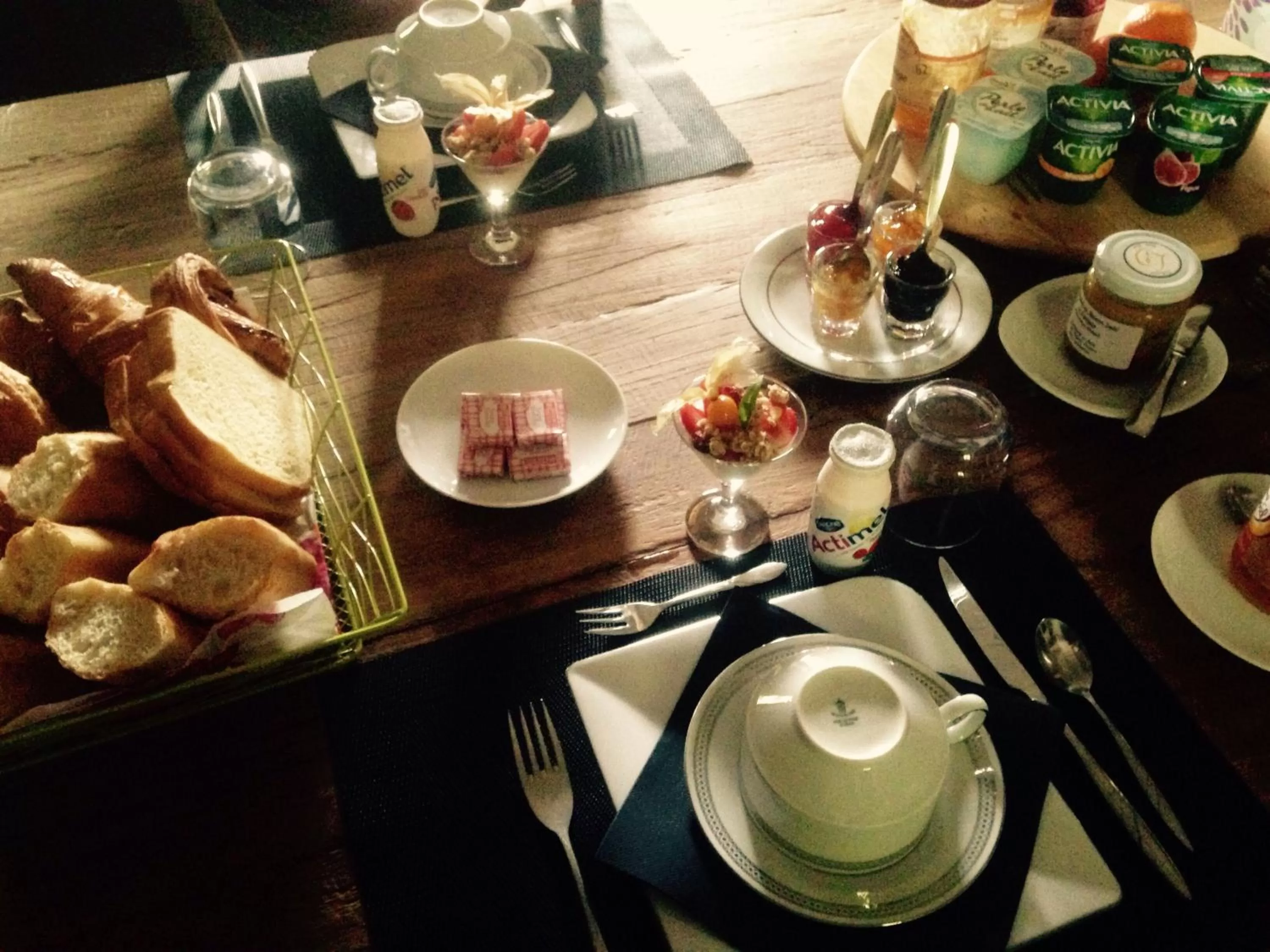 Continental breakfast in Auberge de Keranden