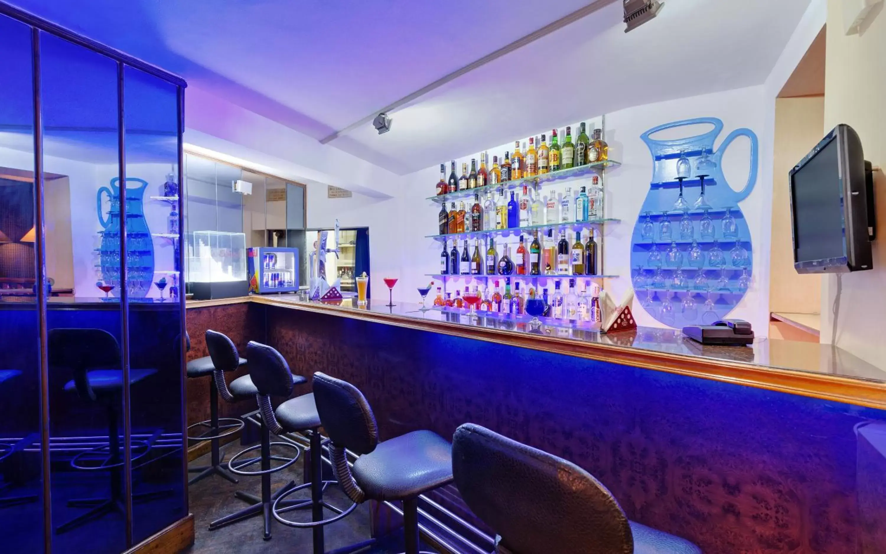 Lounge or bar in Ambassador Pallava Lounge or bar in Ambassador Pallava