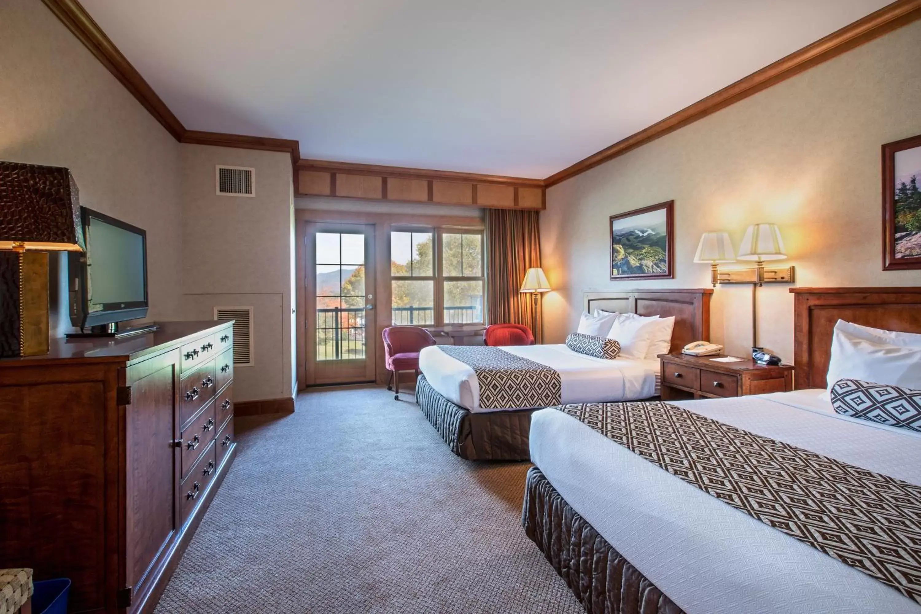 Photo of the whole room in Crowne Plaza Lake Placid, an IHG Hotel