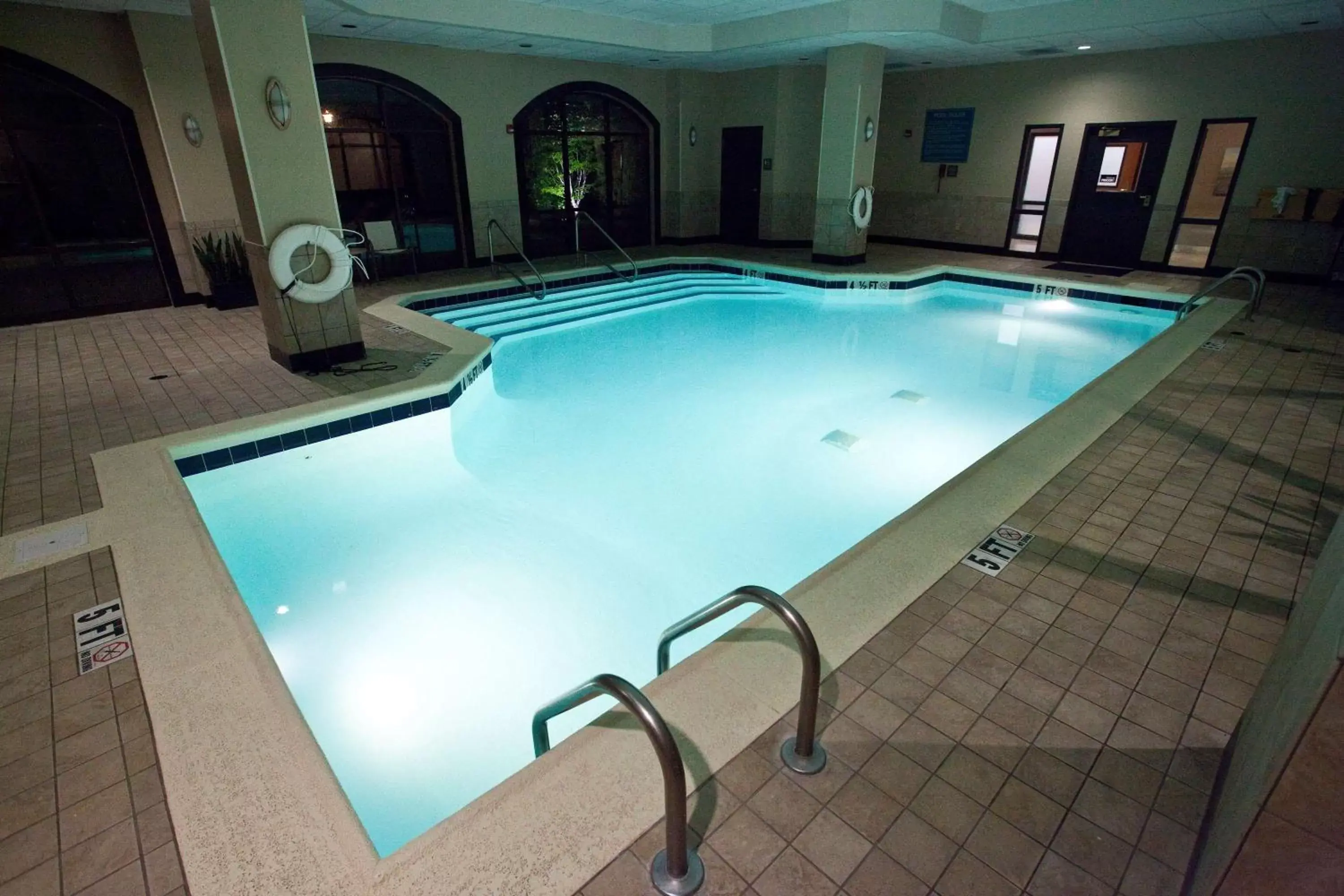 Pool view, Swimming Pool in Embassy Suites by Hilton Louisville East