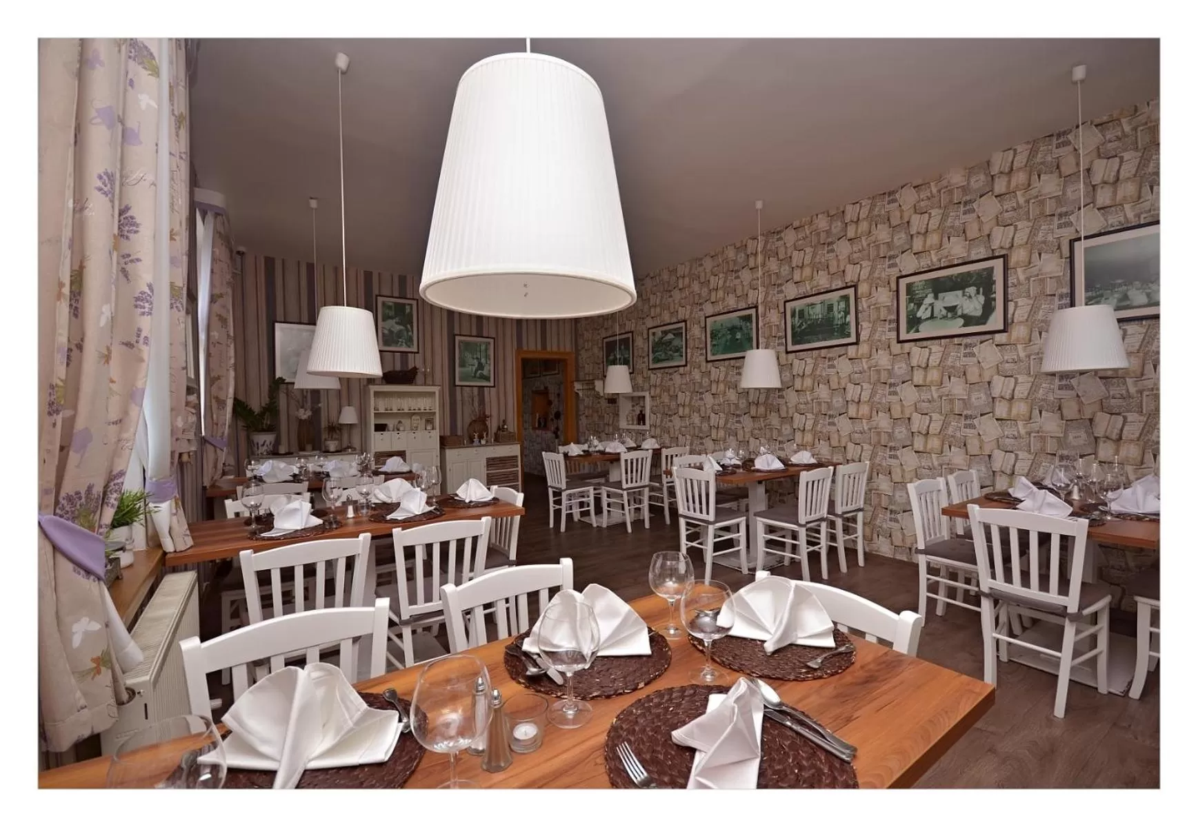 Restaurant/places to eat in Restaurace Stará Lípa