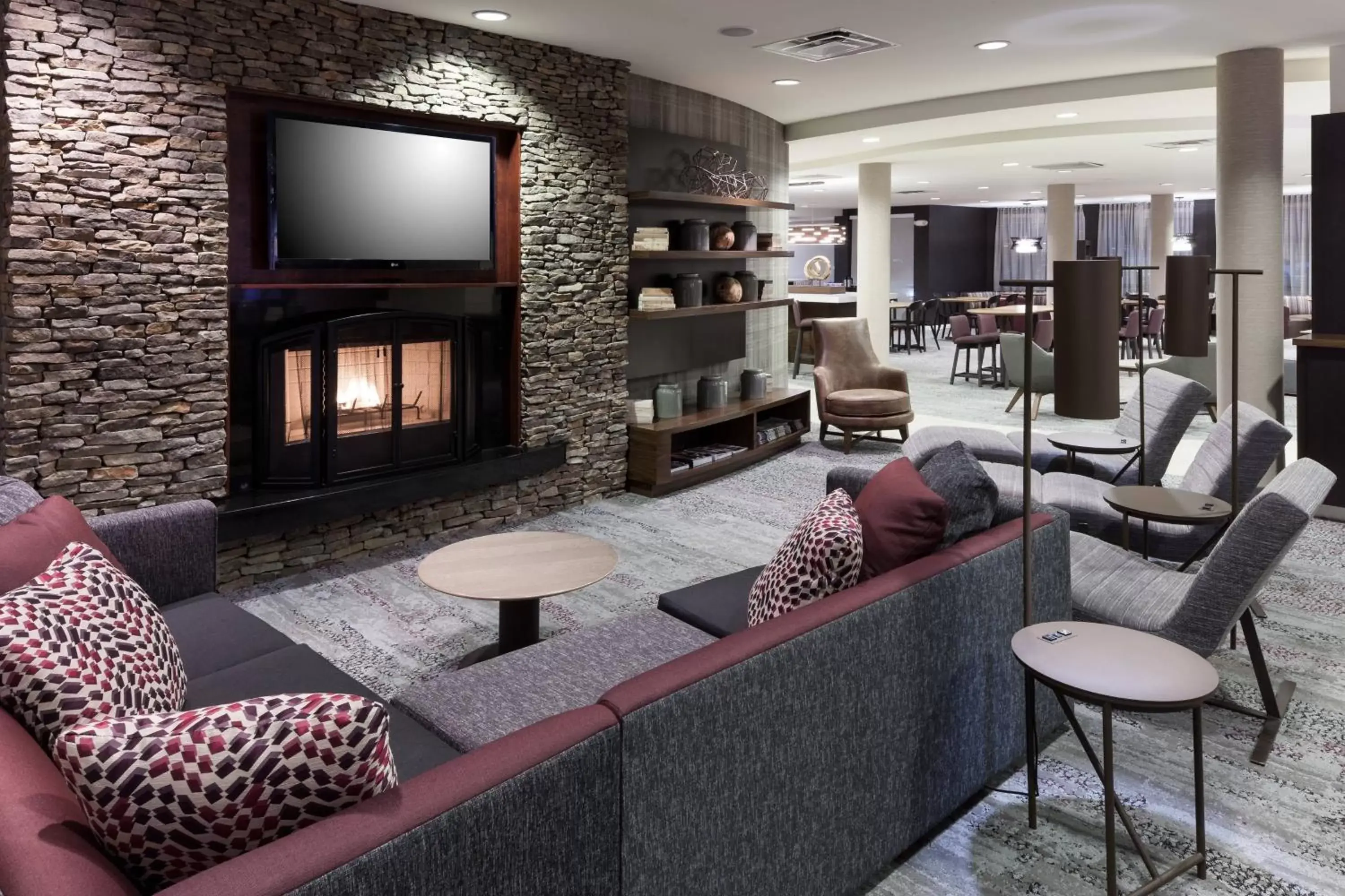 Lobby or reception, Lounge/Bar in Courtyard by Marriott Birmingham Trussville