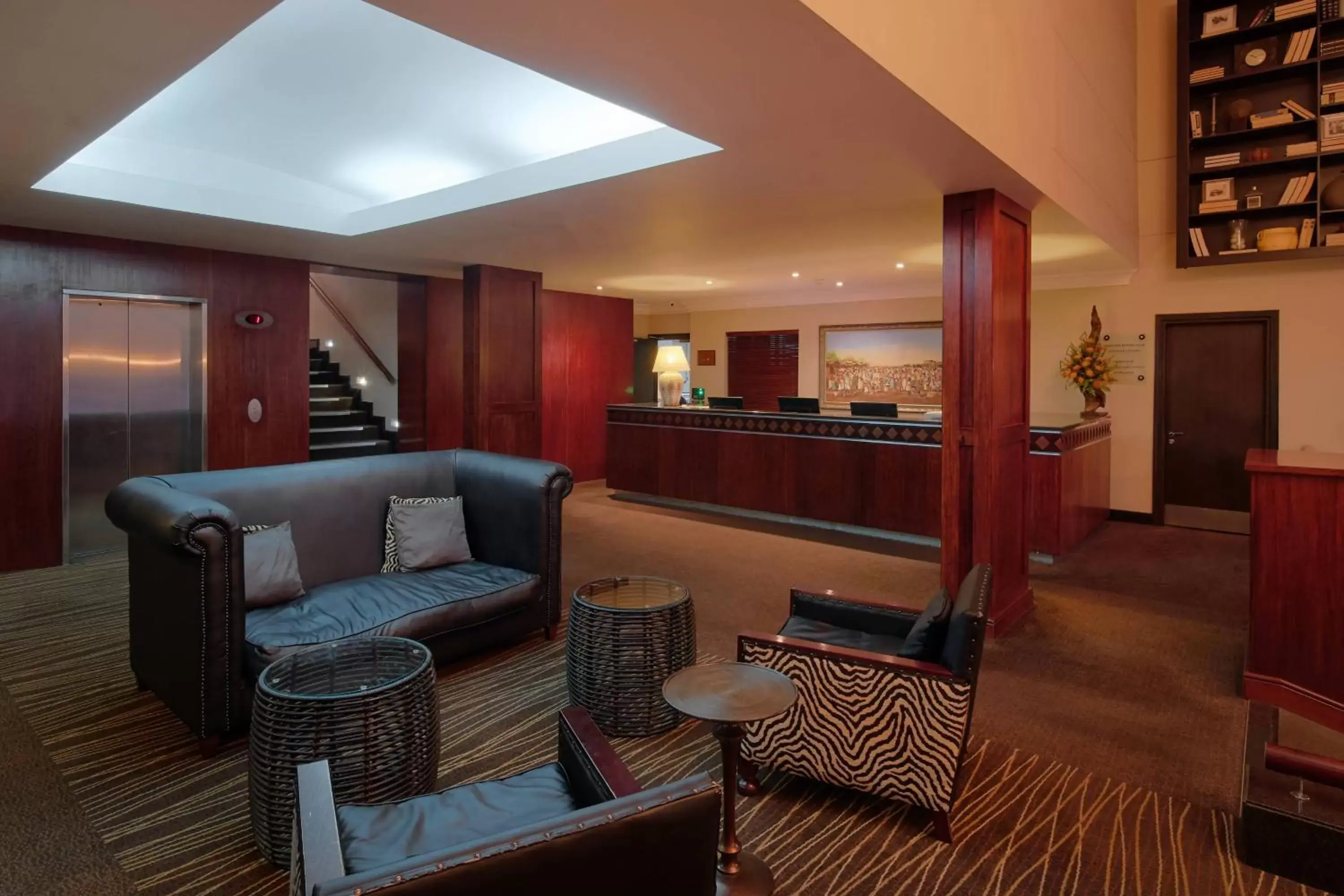 Lounge or bar, Lobby/Reception in Protea Hotel by Marriott Blantyre Ryalls
