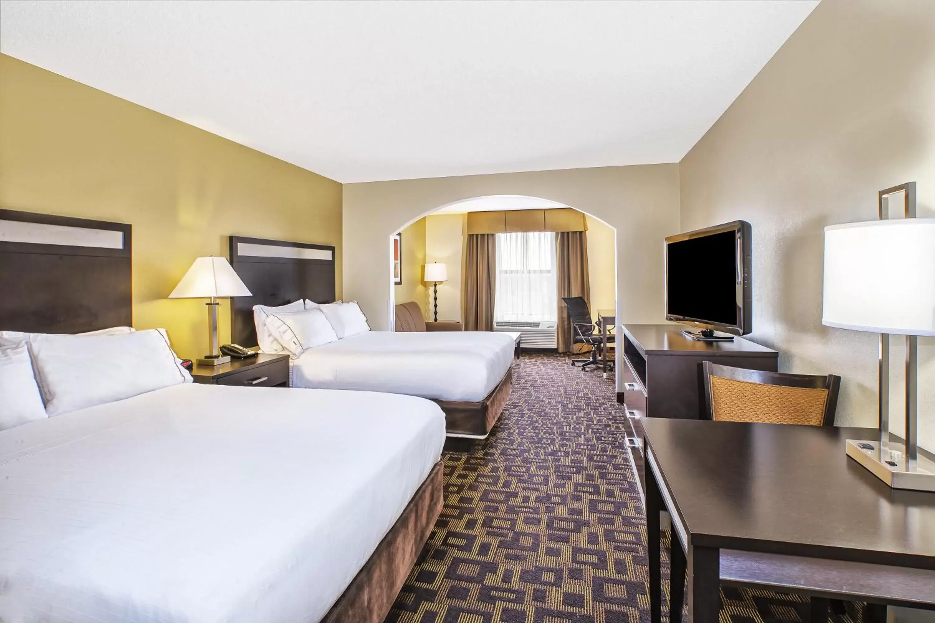 Photo of the whole room in Holiday Inn Express Hotel and Suites Marysville, an IHG Hotel