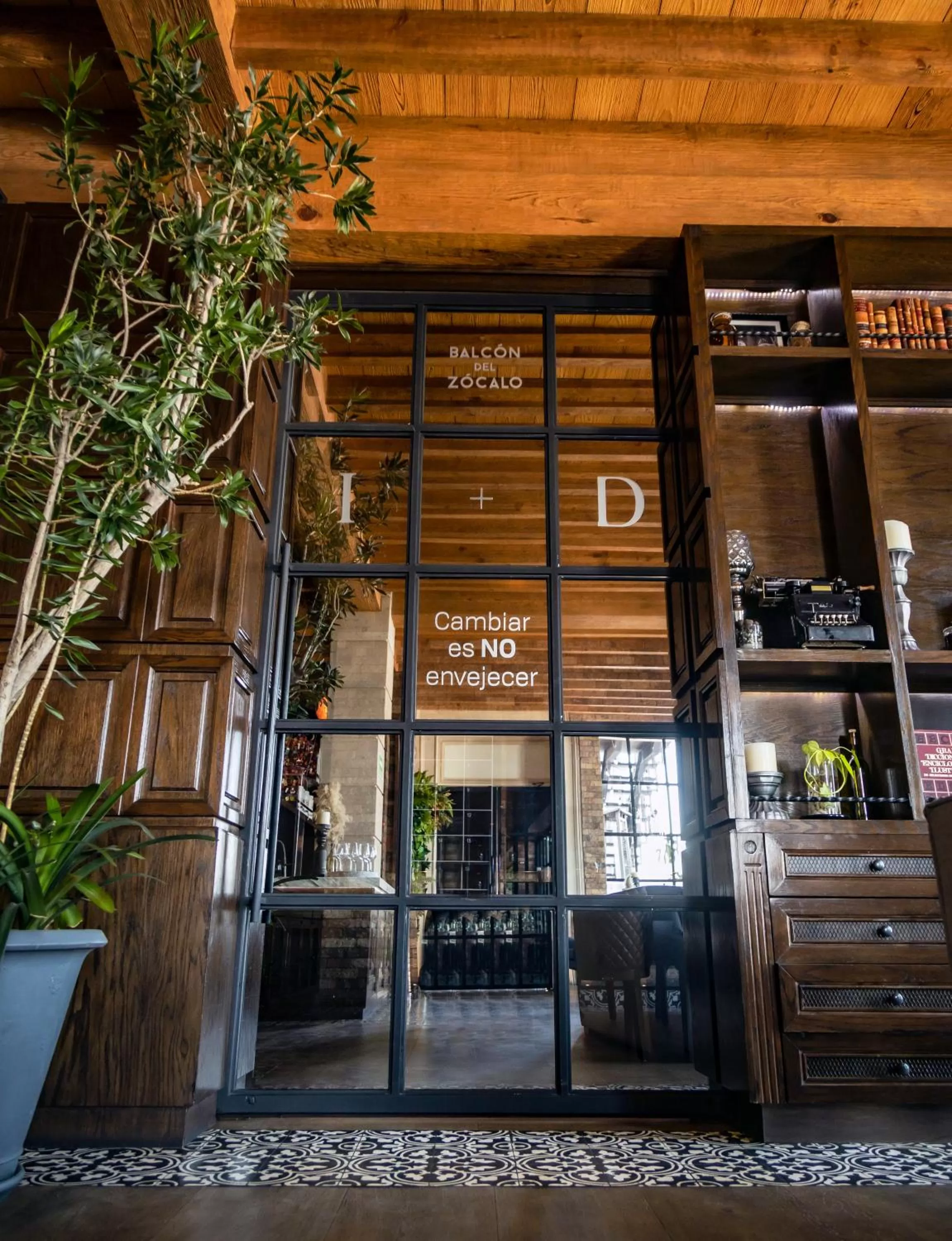 Restaurant/places to eat in Zocalo Central & Rooftop Mexico City