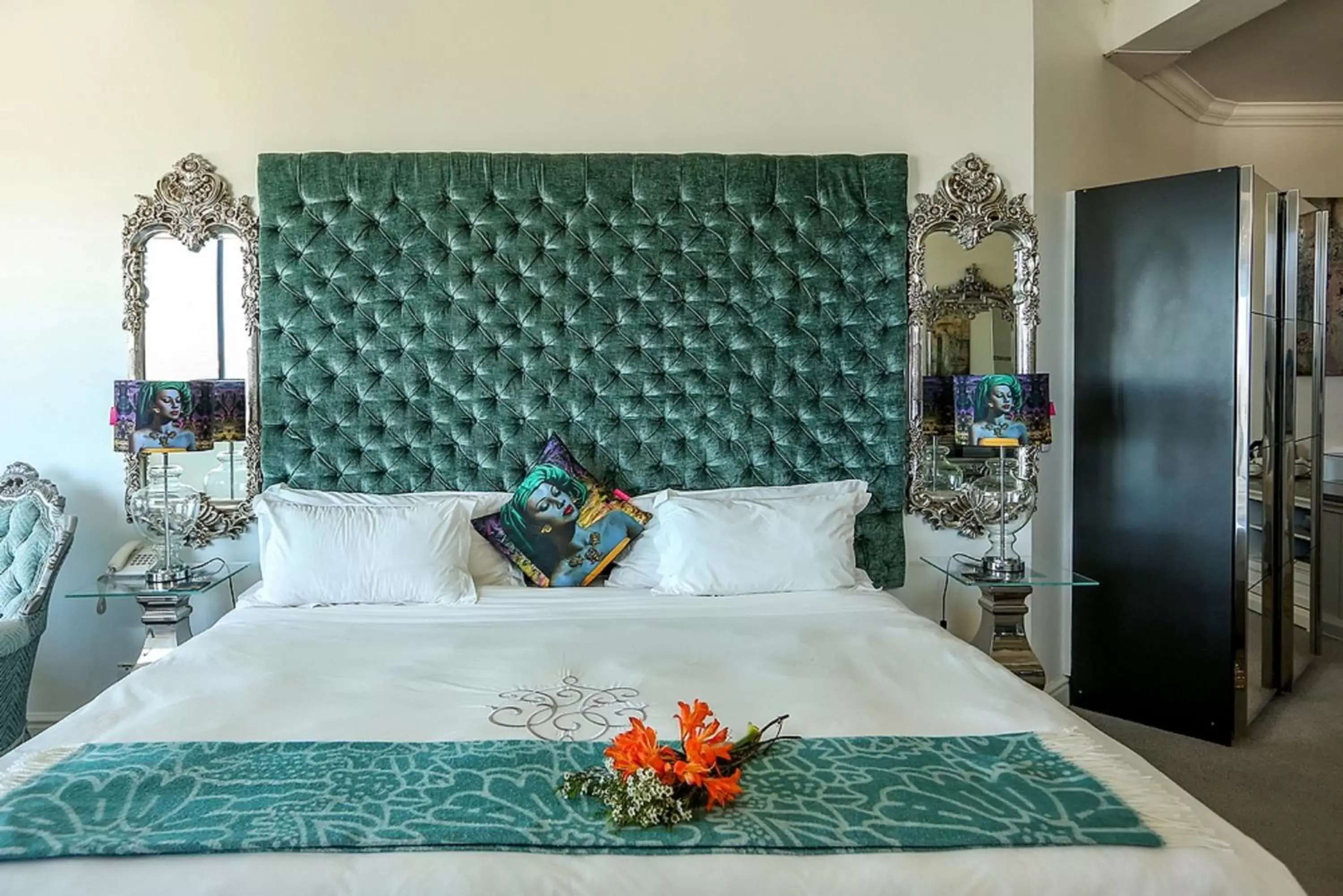 Photo of the whole room, Bed in Misty Waves Boutique Hotel