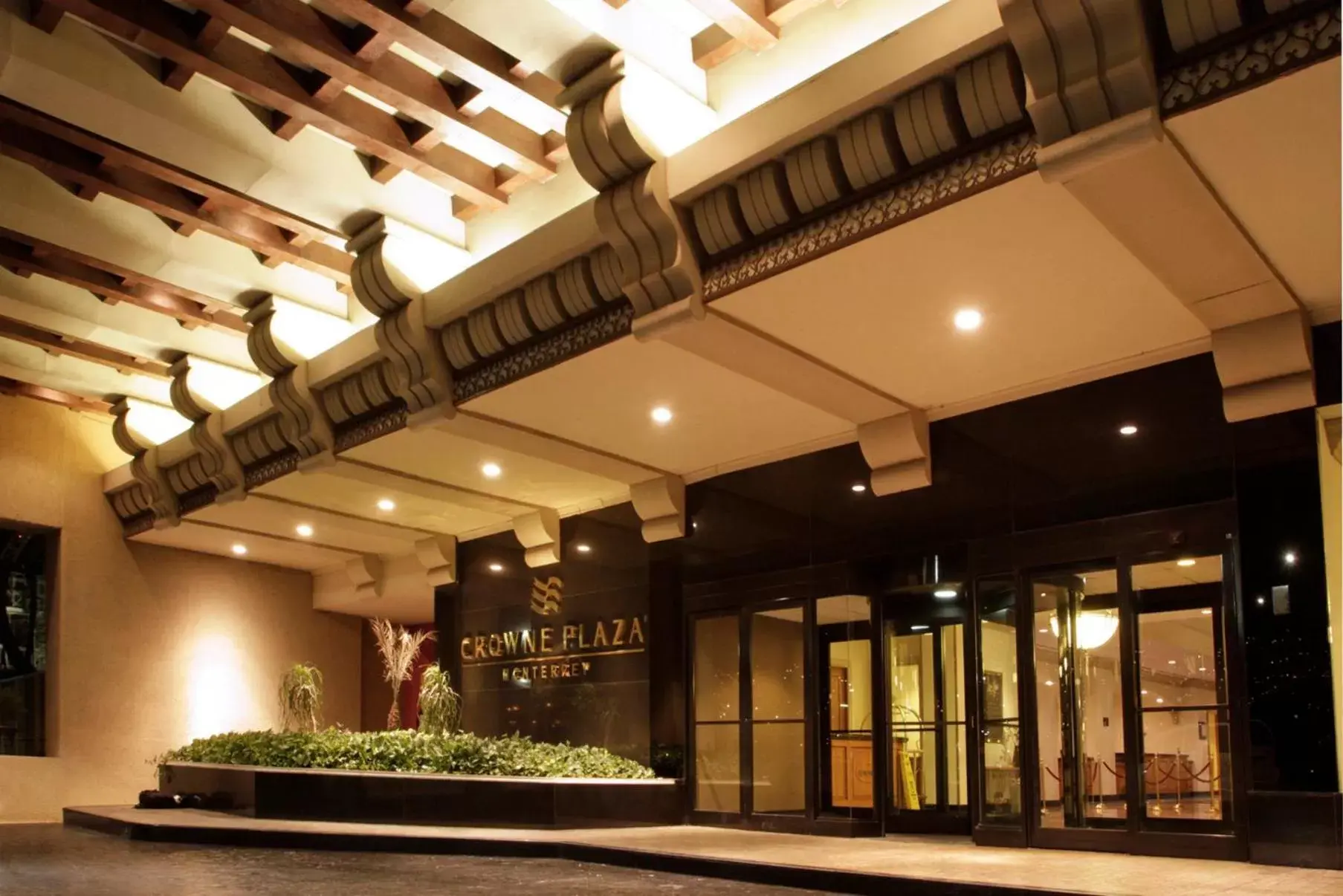 Property building, Lobby/Reception in Crowne Plaza Hotel Monterrey, an IHG Hotel