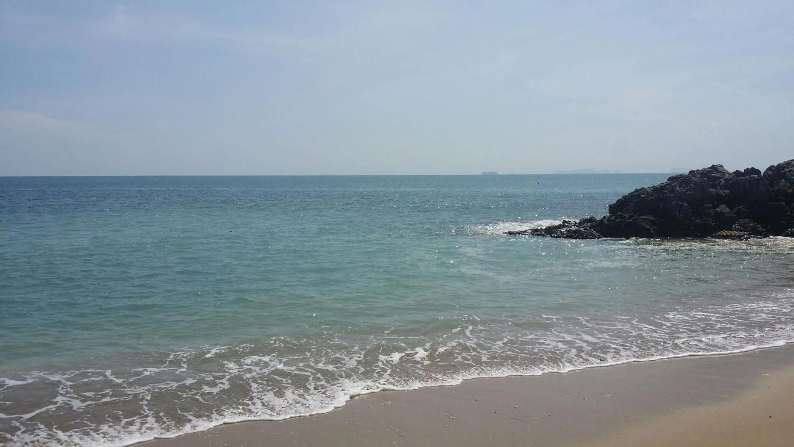 Beach in Lanta Corner Resort