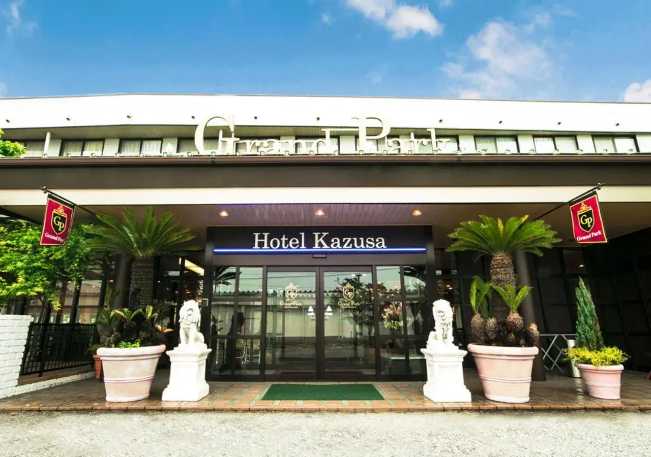 Facade/entrance in Hotel Kazusa