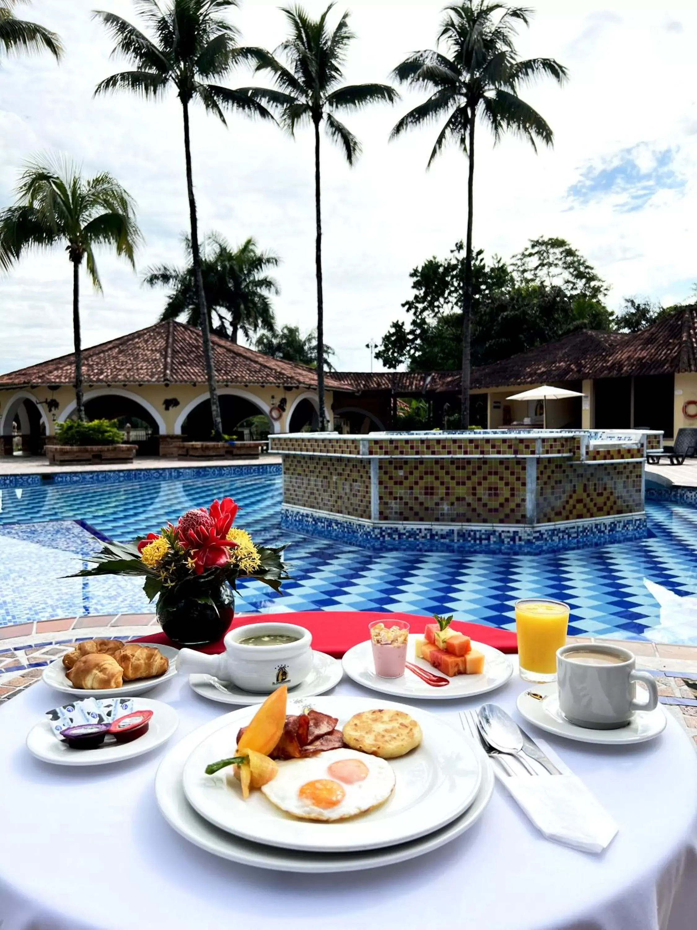 Breakfast in El Campanario Hotel Campestre by Tequendama