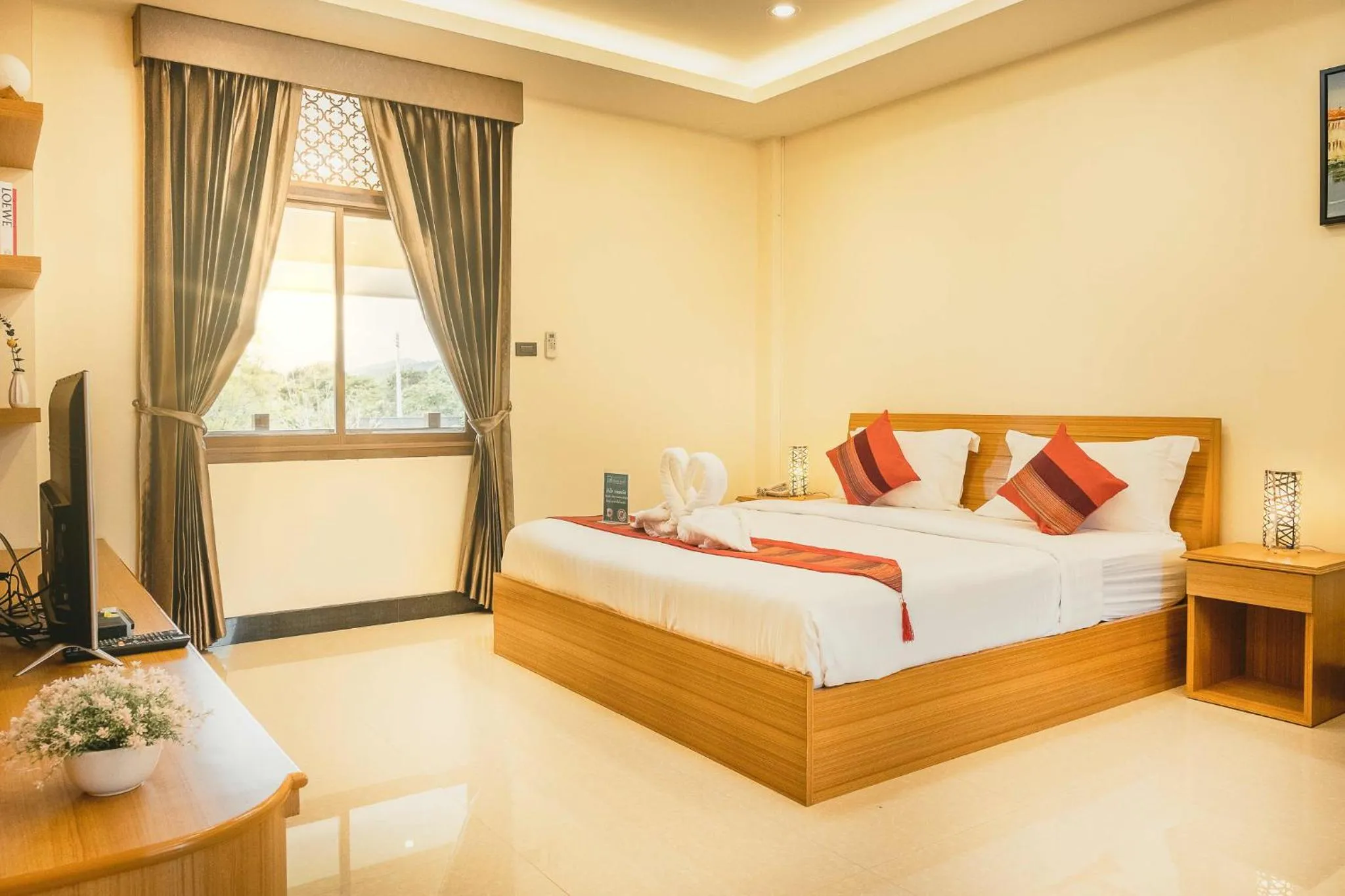 TV and multimedia, Bed in AU Place Hotel