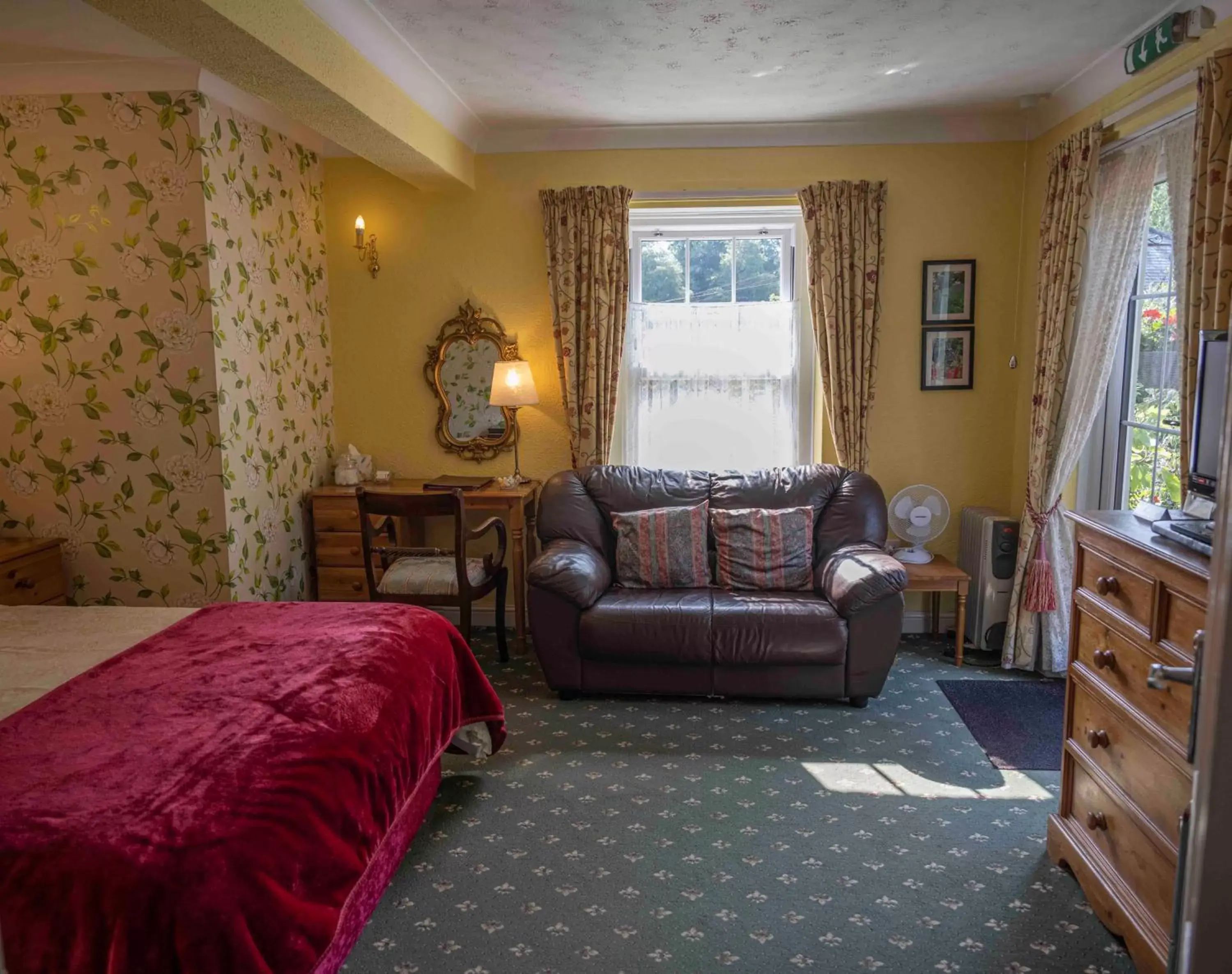 Seating Area in Penrose Bed & Breakfast