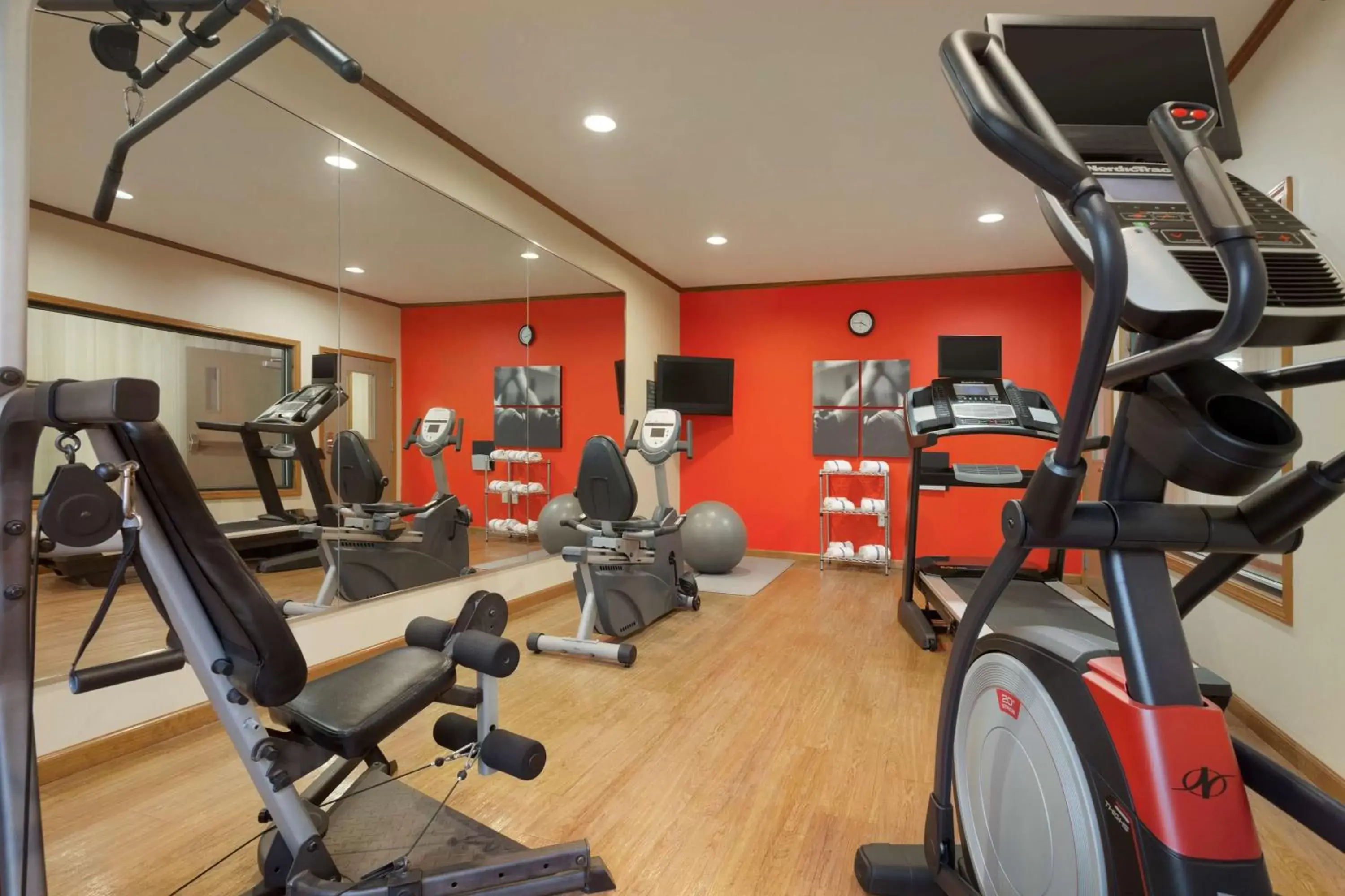 Activities, Fitness Center/Facilities in Country Inn & Suites by Radisson, Pineville, LA