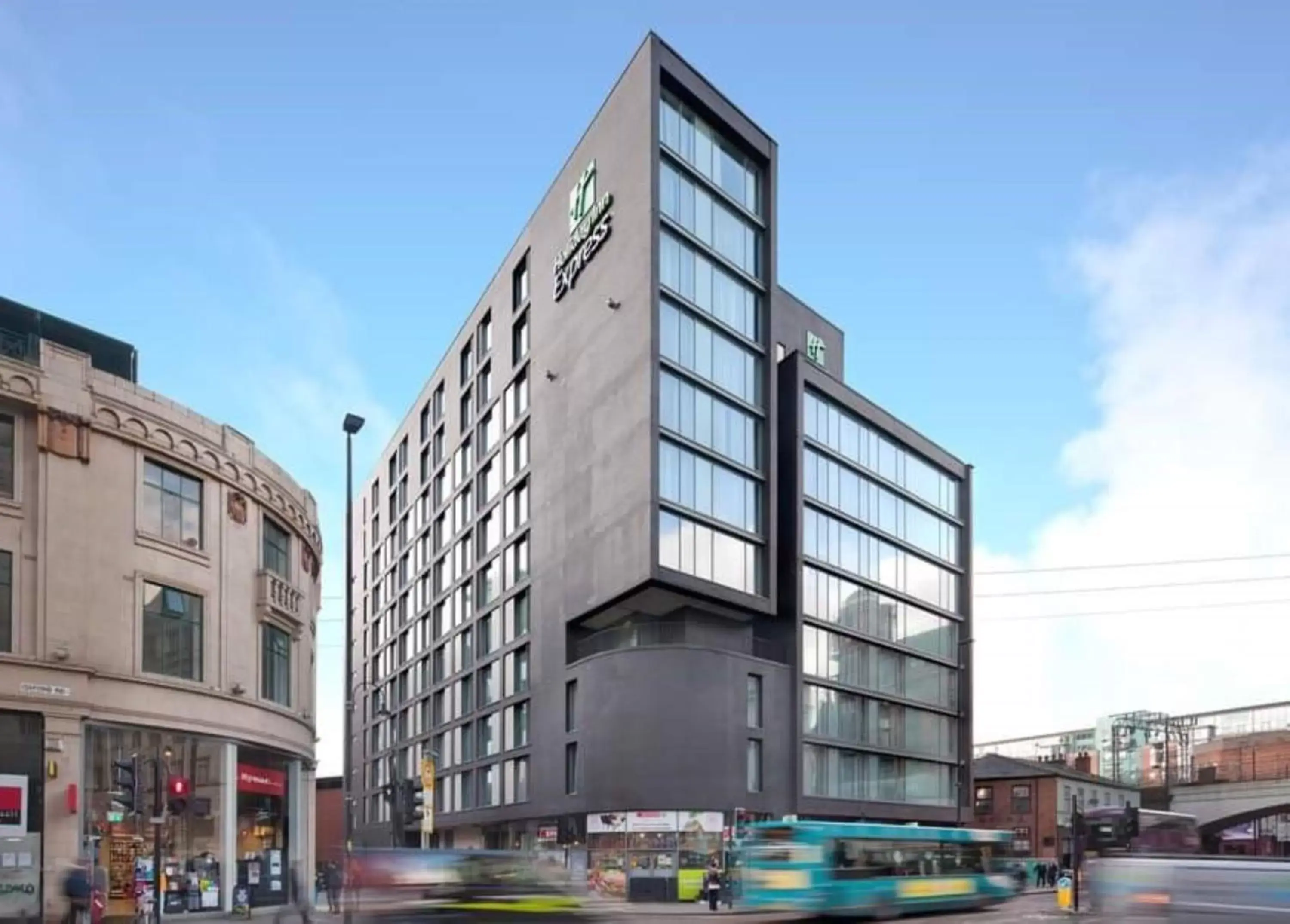 Property Building in Holiday Inn Express Manchester City Centre, an IHG Hotel