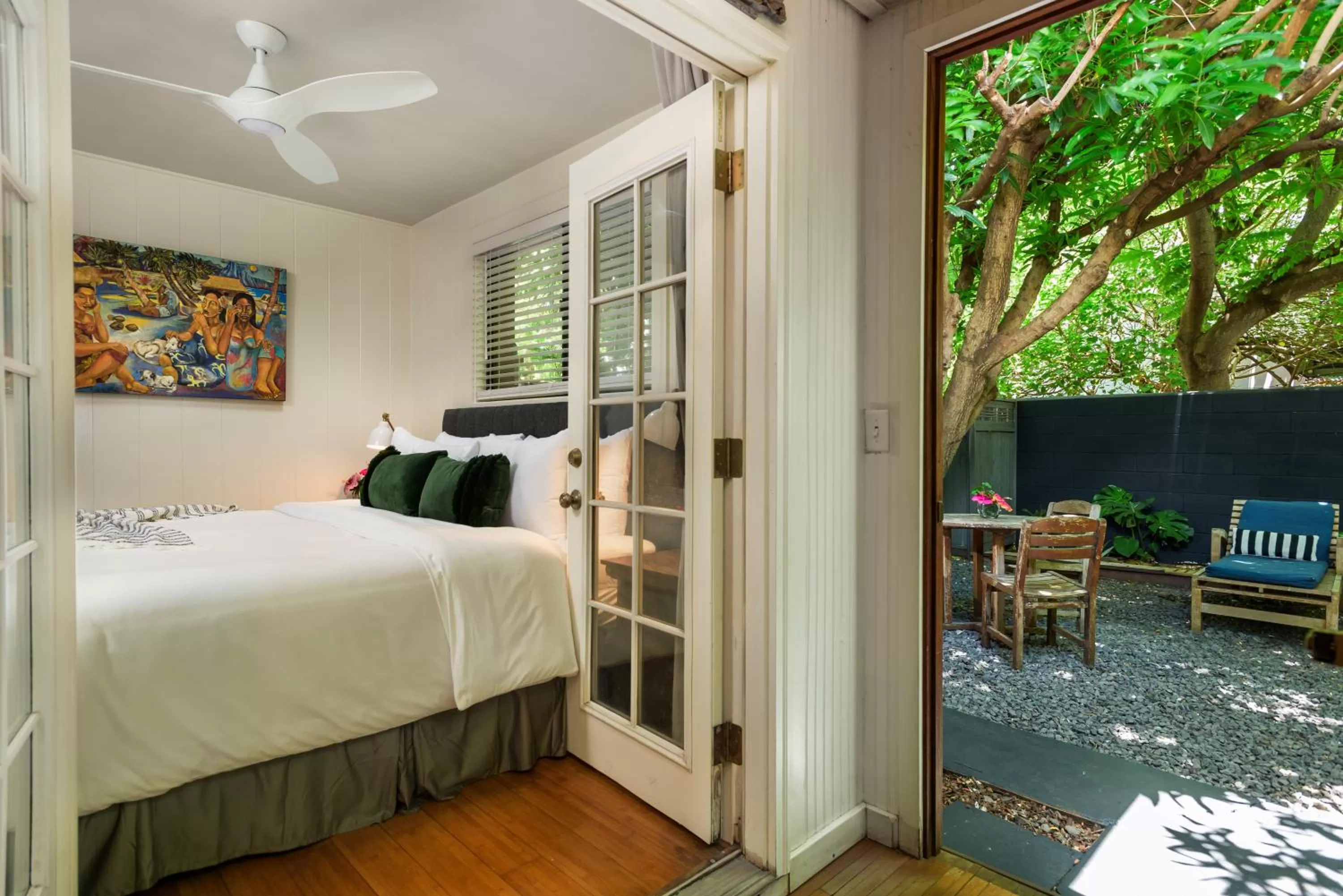 Garden, Bed in Paia Inn