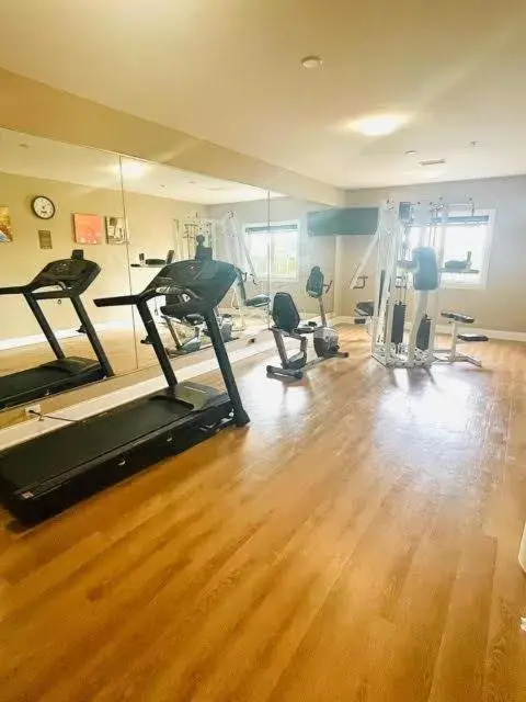 Property building, Fitness Center/Facilities in Comfort Inn Hebron-Lowell Area