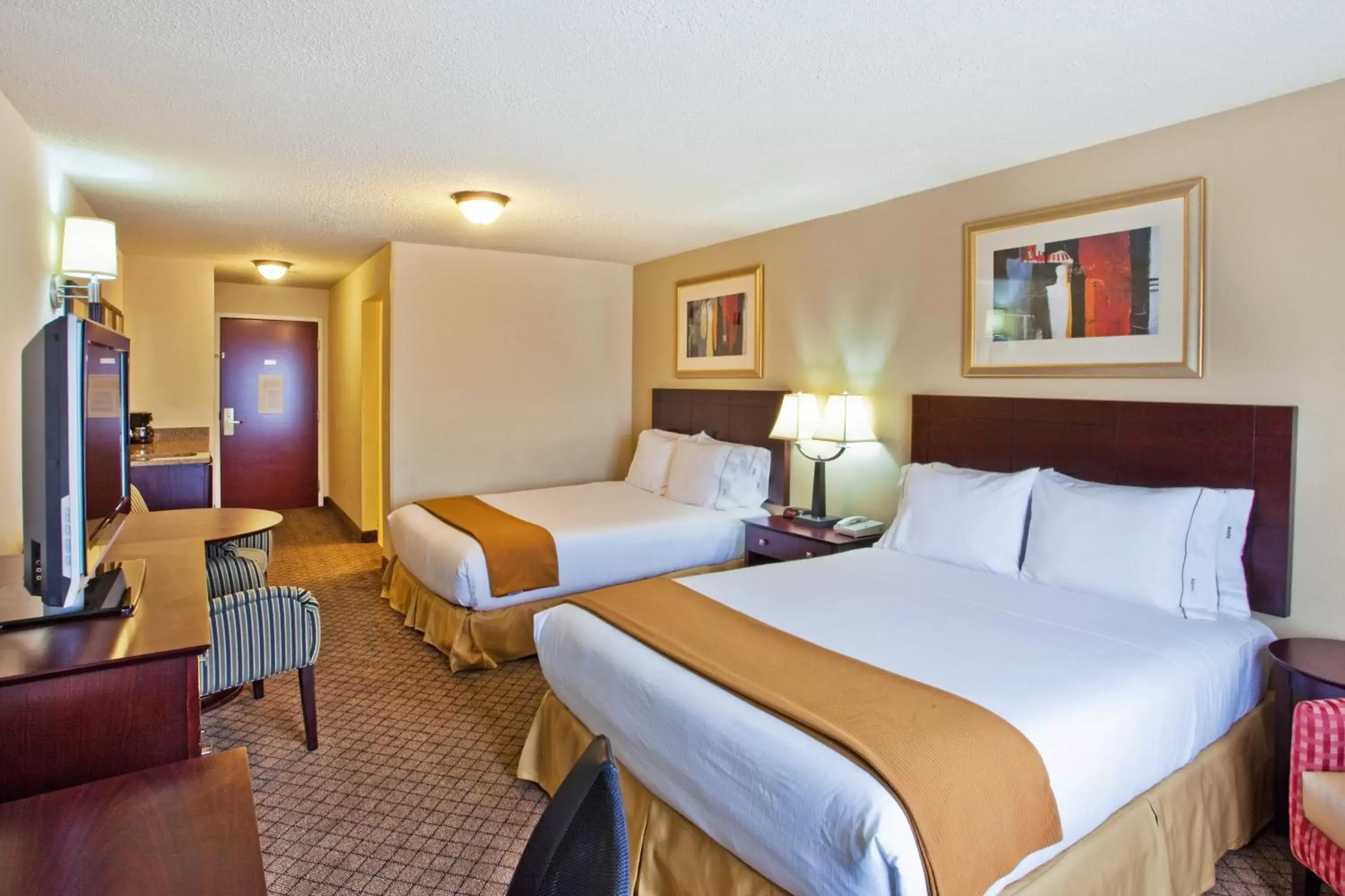 Photo of the whole room in Holiday Inn Express Hotel & Suites - Atlanta/Emory University Area, an IHG Hotel