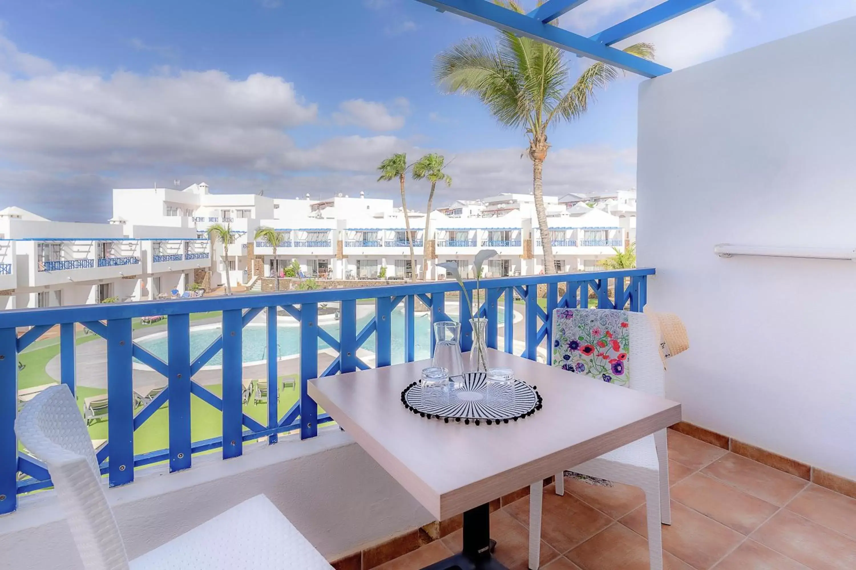 Balcony/Terrace, Pool View in Hotel Club Siroco - Adults Only