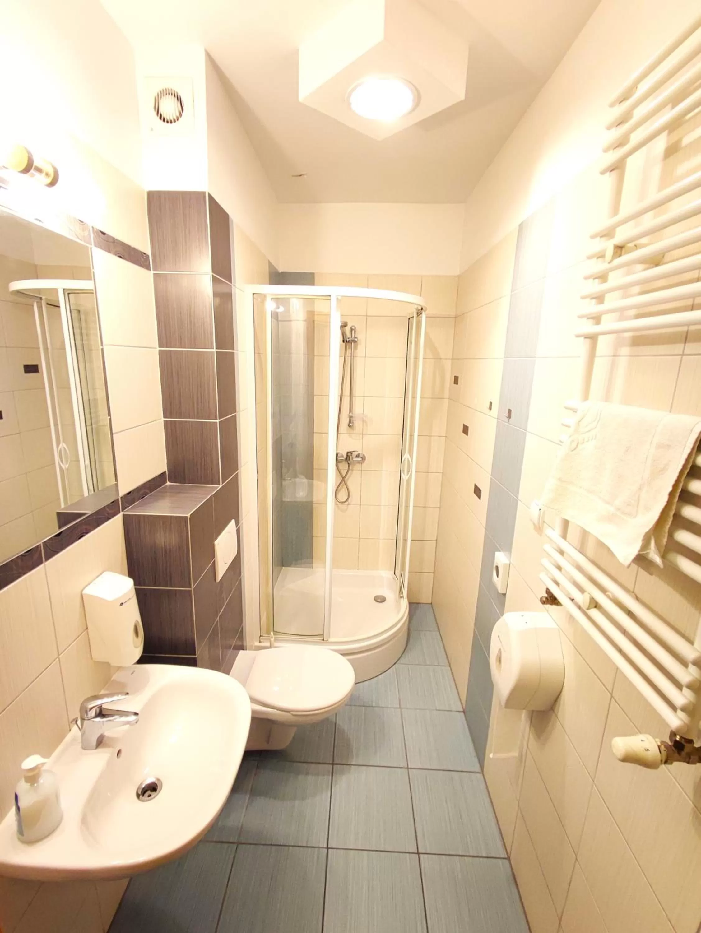 Shower in Rezydencja 5 Dębów