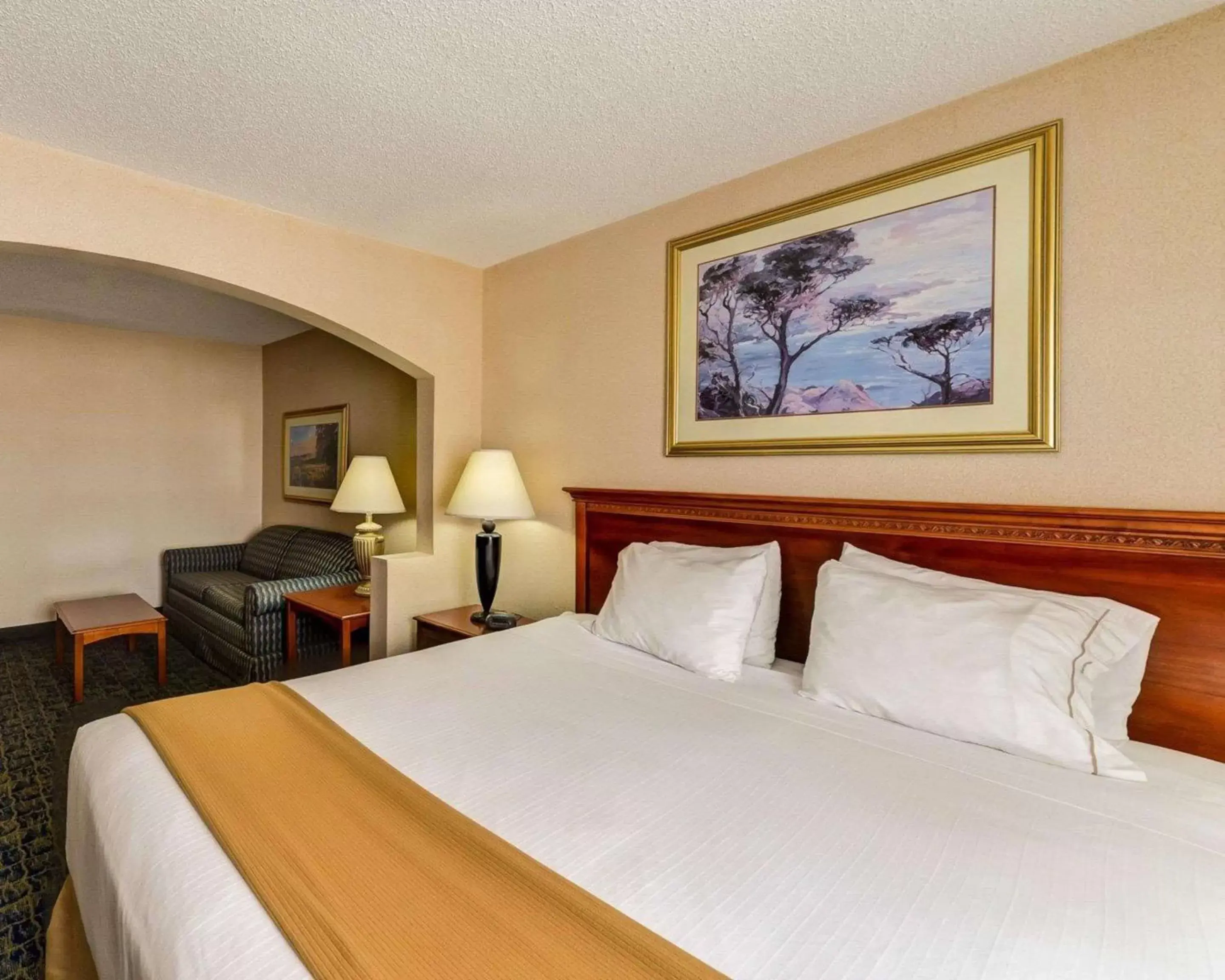 Photo of the whole room, Bed in Quality Inn Spring Mills - Martinsburg North