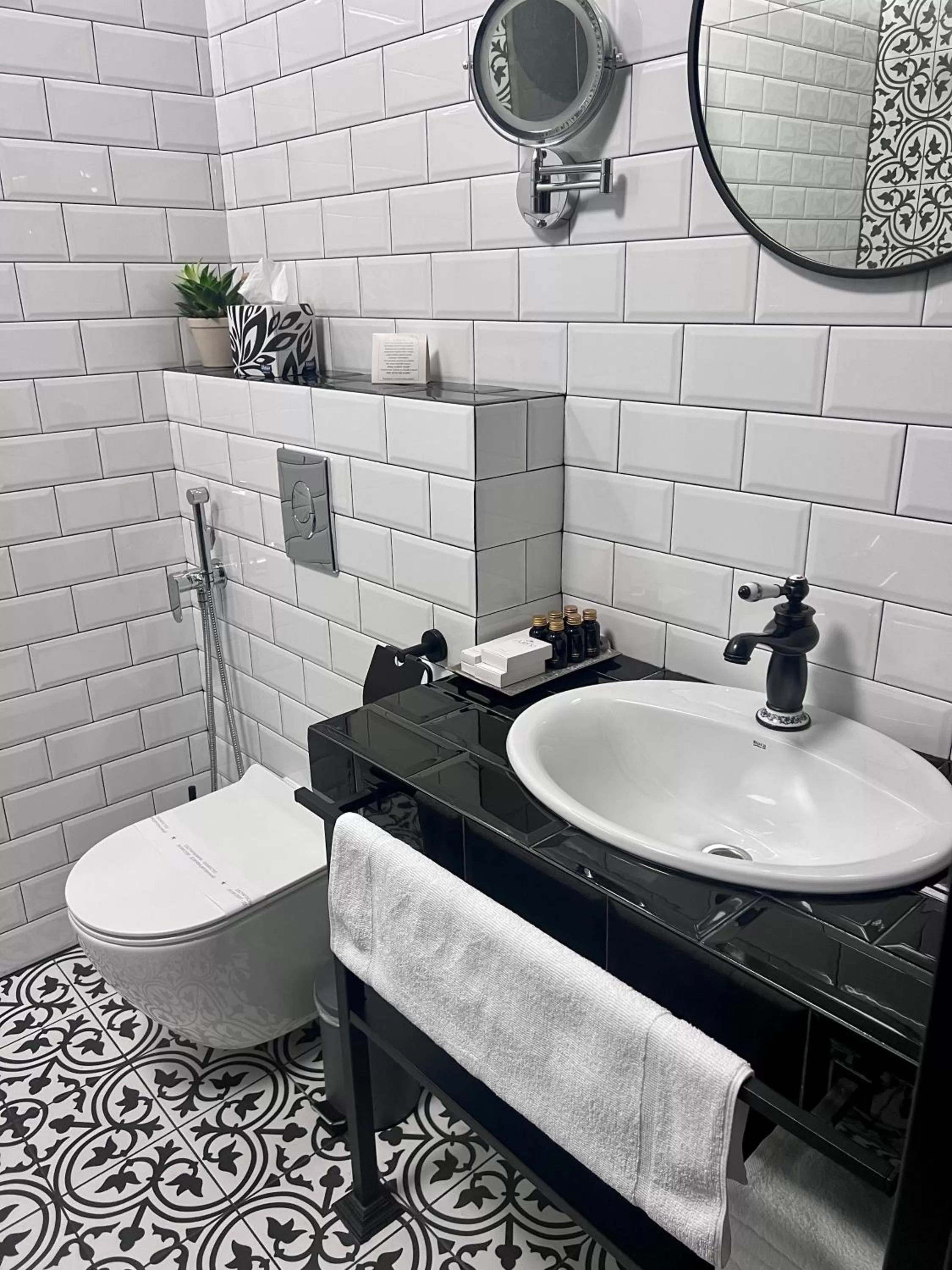 Toilet in Global Home - Aparthotel - No Contact Check In