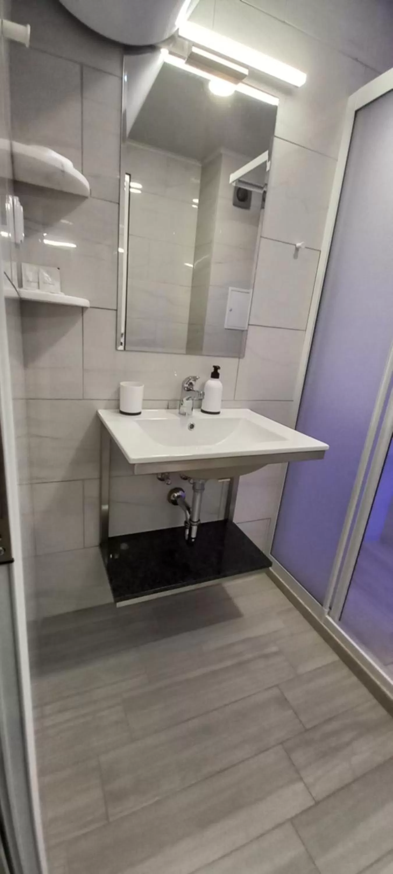 Bathroom in WOW Apartments