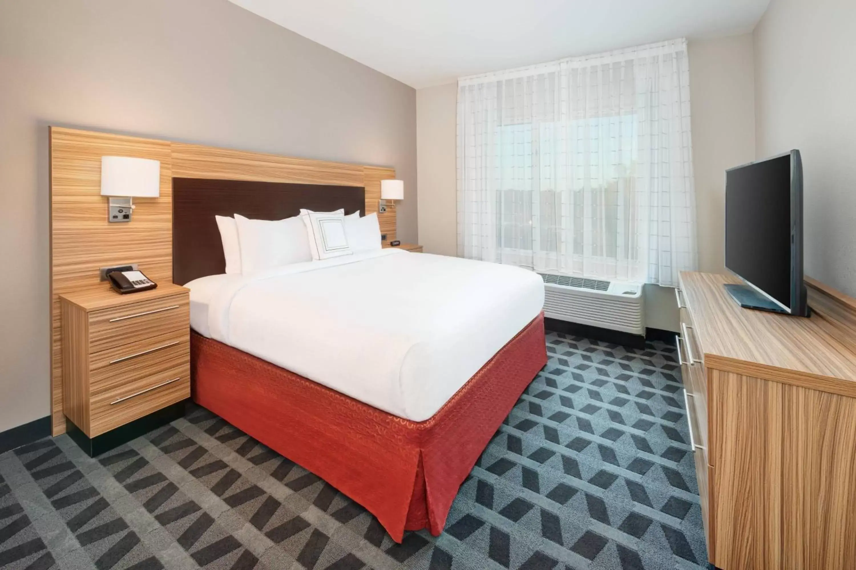 Bedroom, Bed in TownePlace Suites Atlanta Lawrenceville