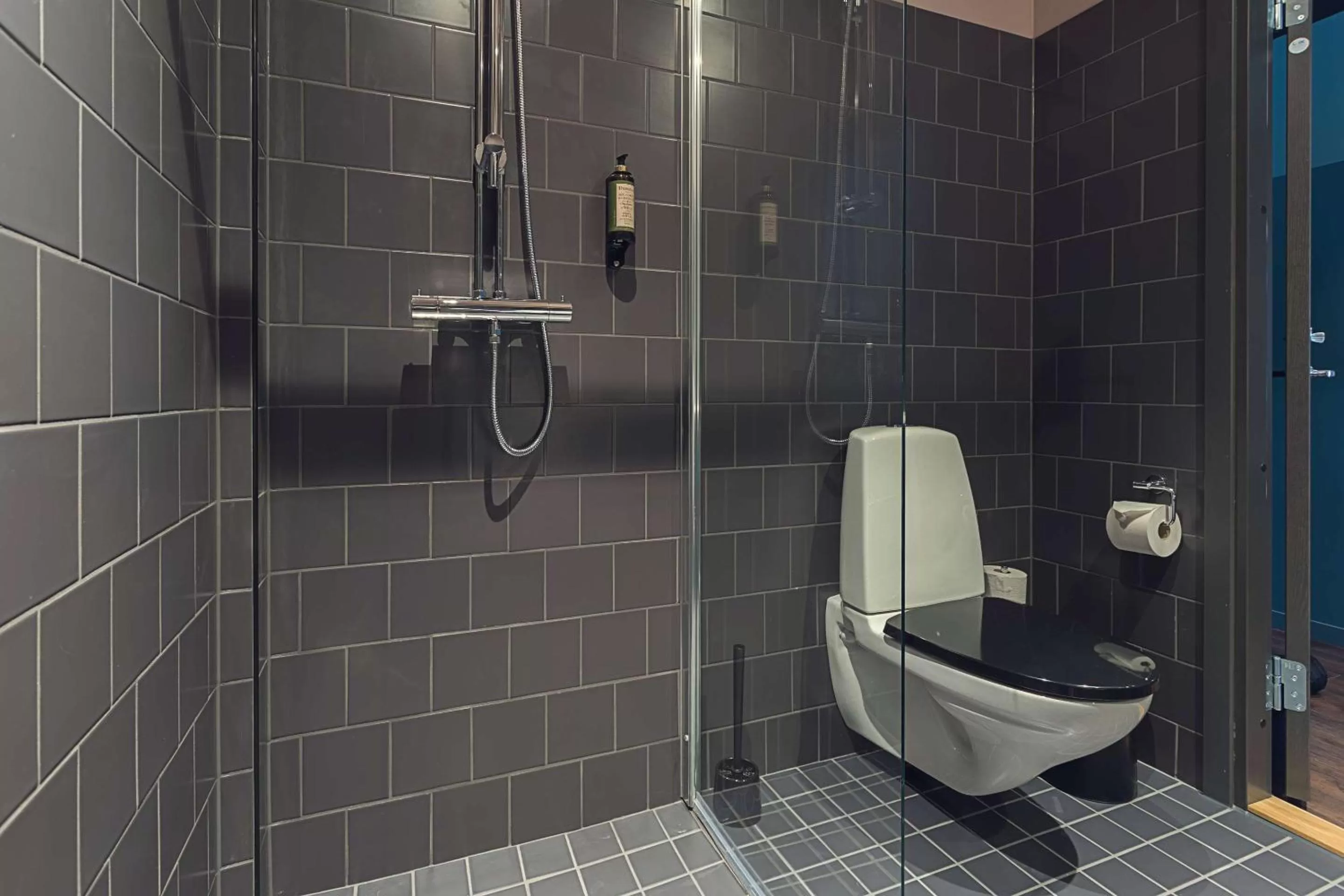 Shower in Best Western Plus Hus 57